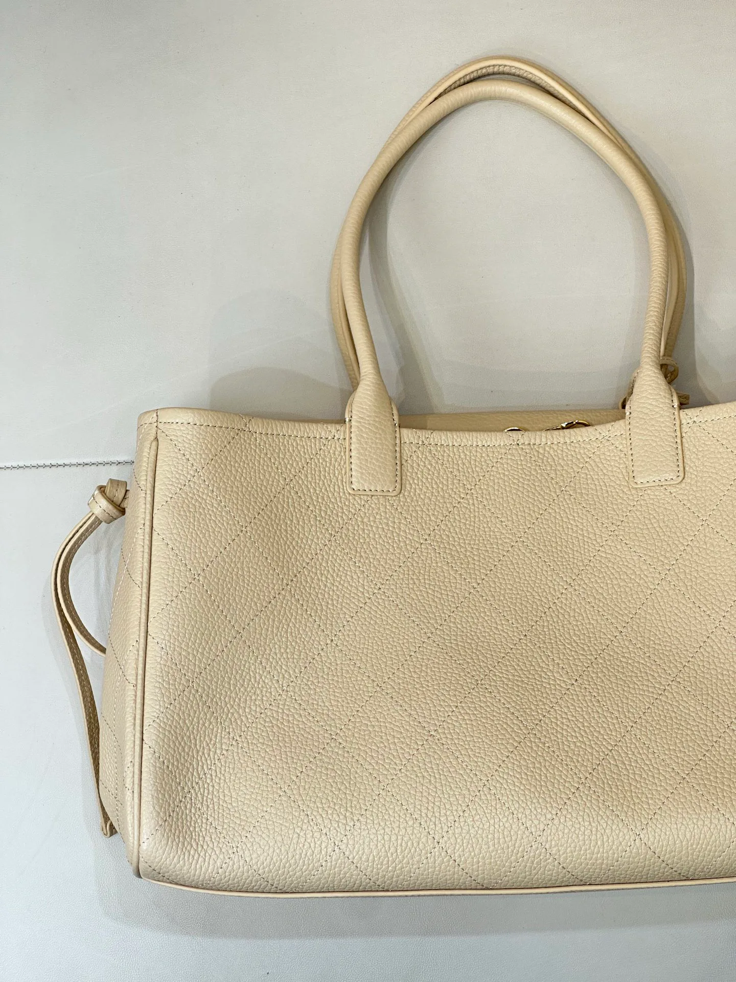 Классические Сумки Женские Chanel 17376153