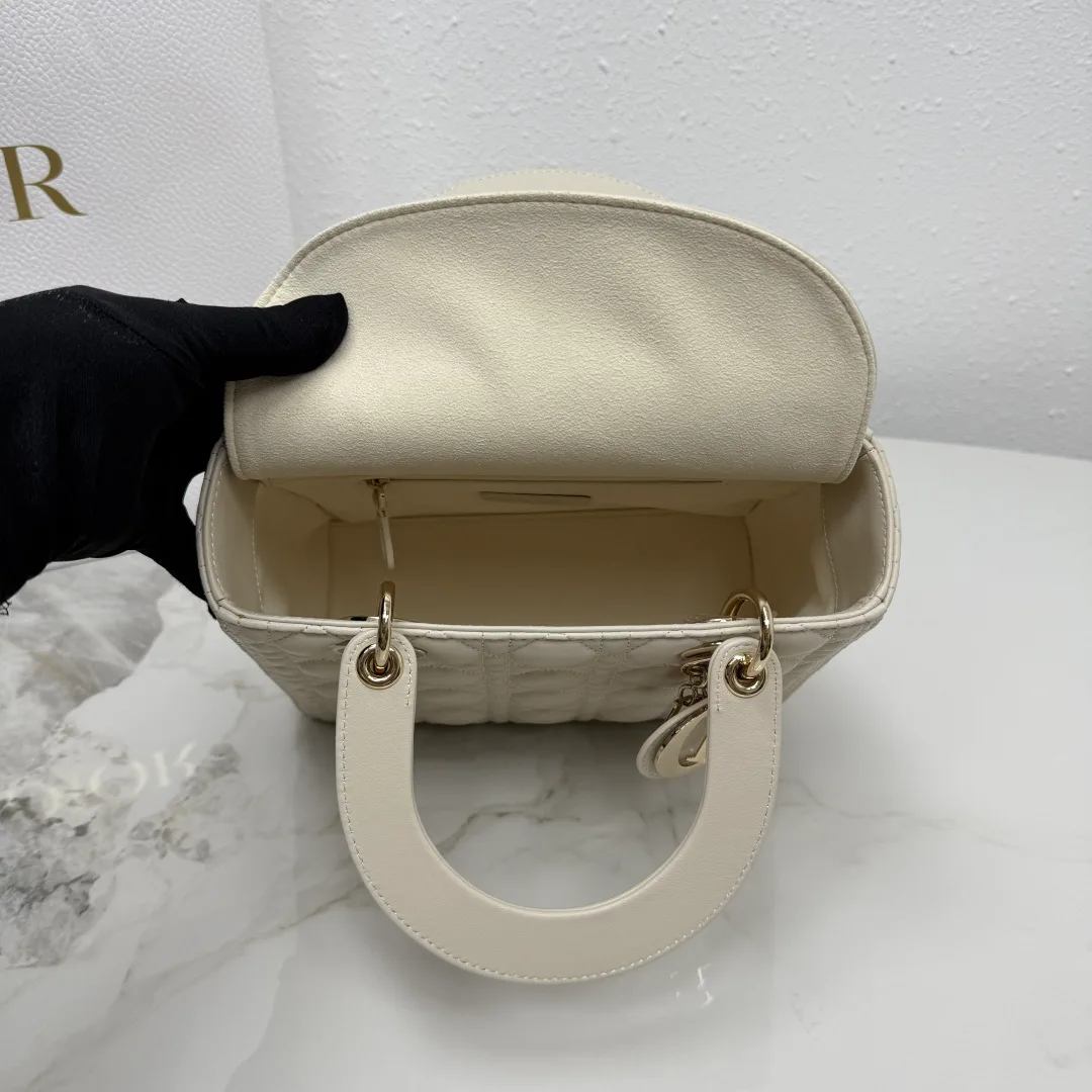 Классические Сумки Женские Christian Dior 18116405