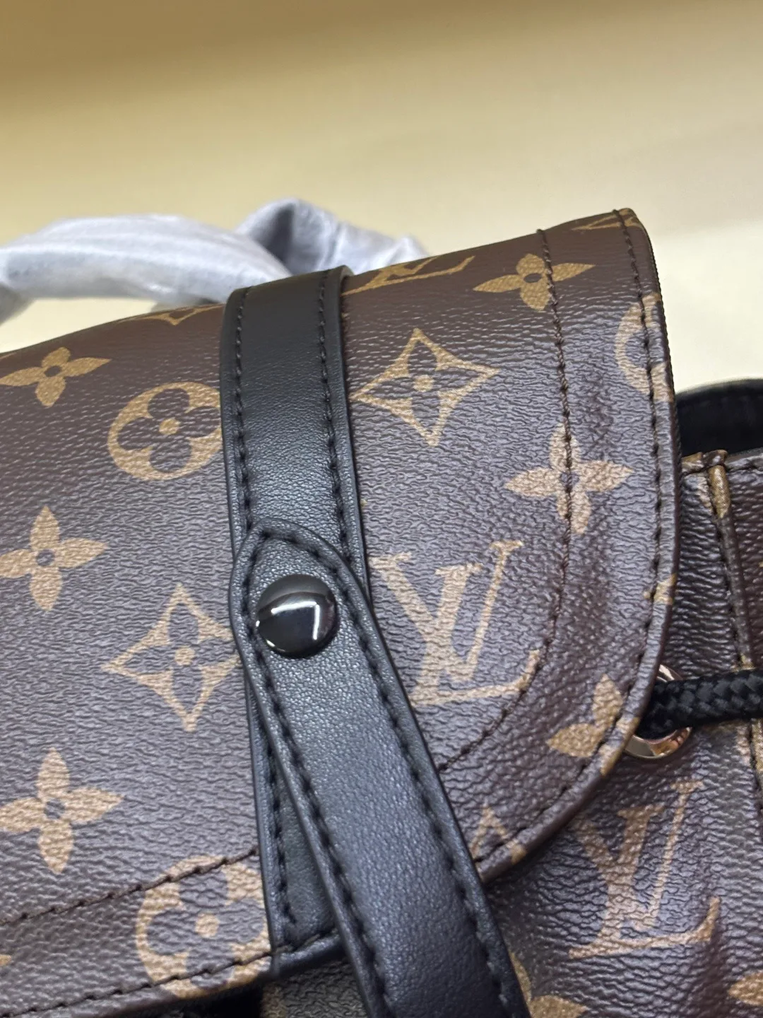Рюкзаки Мужские Louis Vuitton 15055902