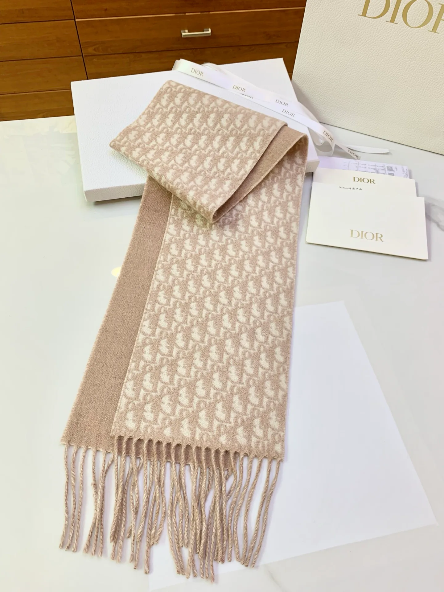 Шарфы Christian Dior 18637794