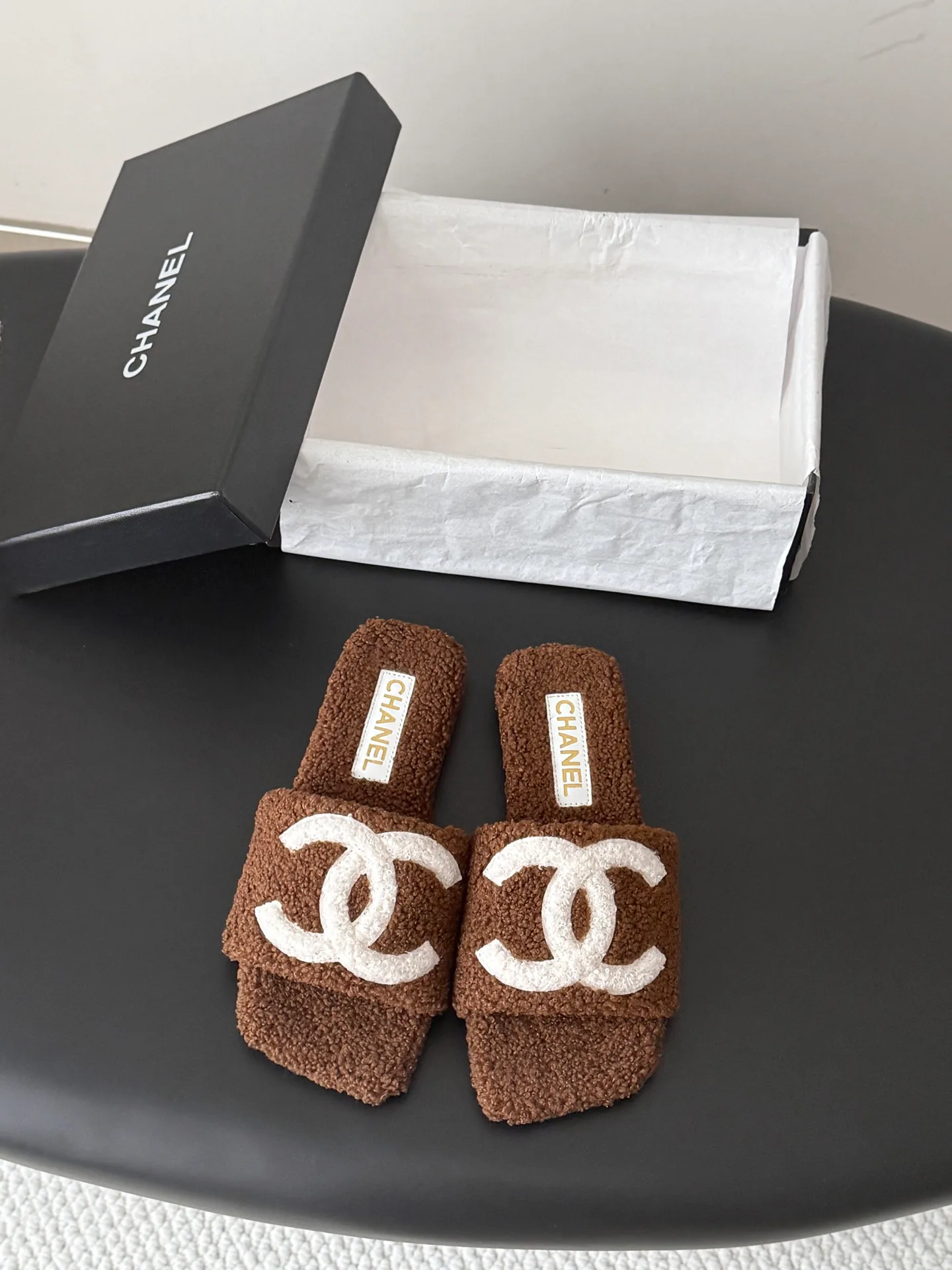 Тапочки Женские Chanel 18154266
