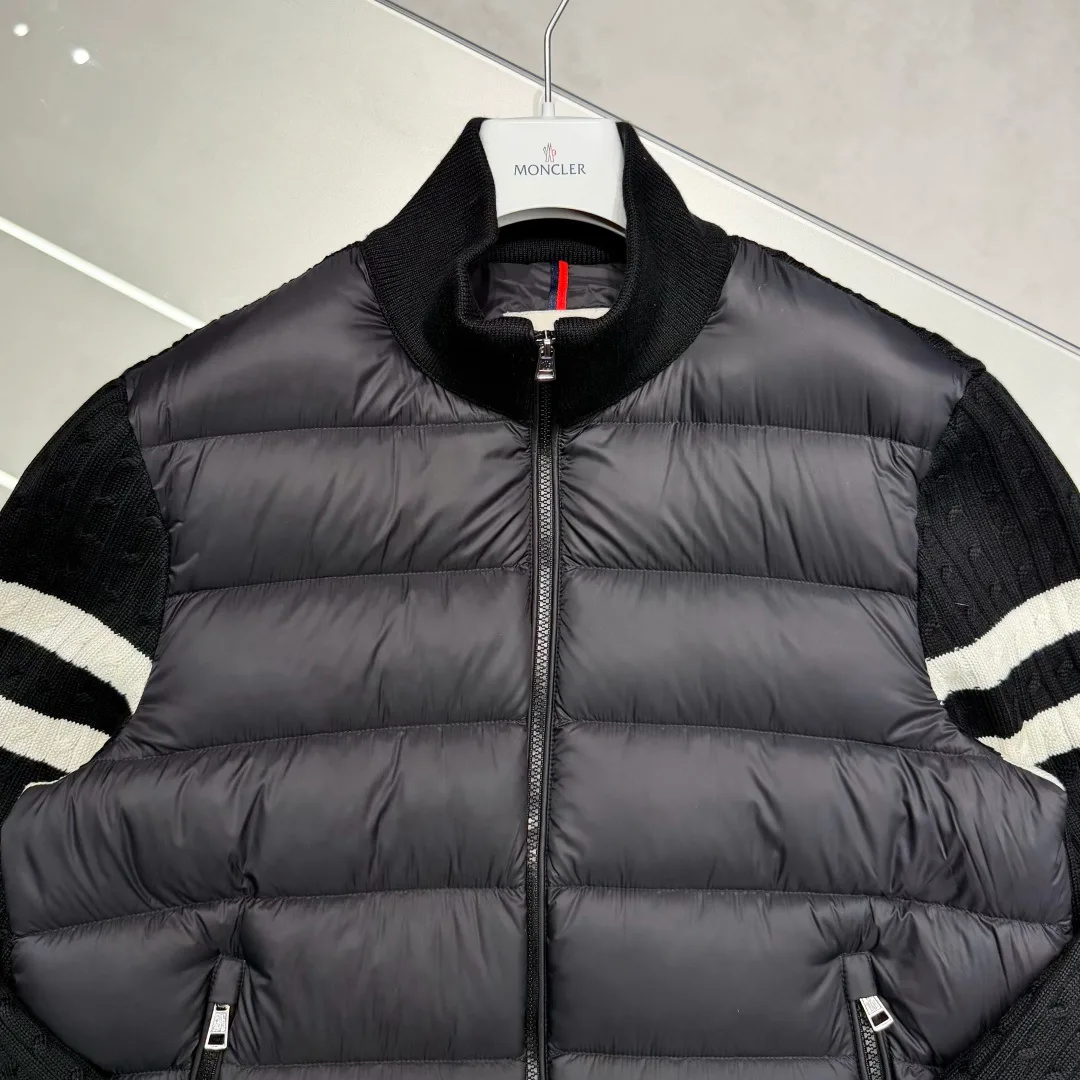Куртки И Пуховики Мужские Moncler 17418472