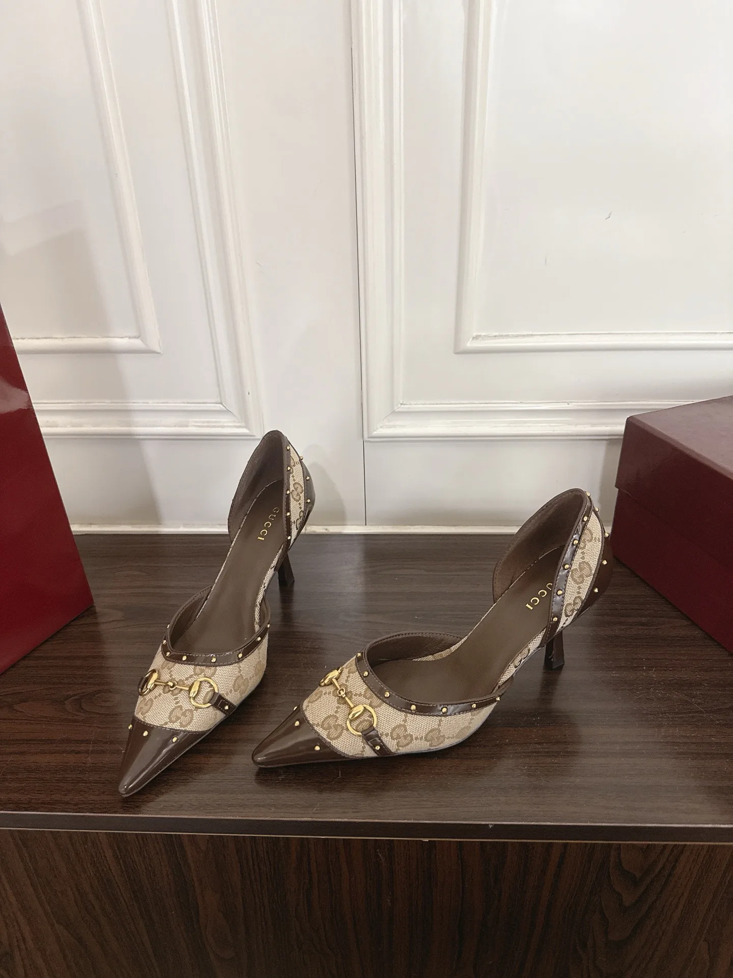 Туфли Женские Gucci 18135590