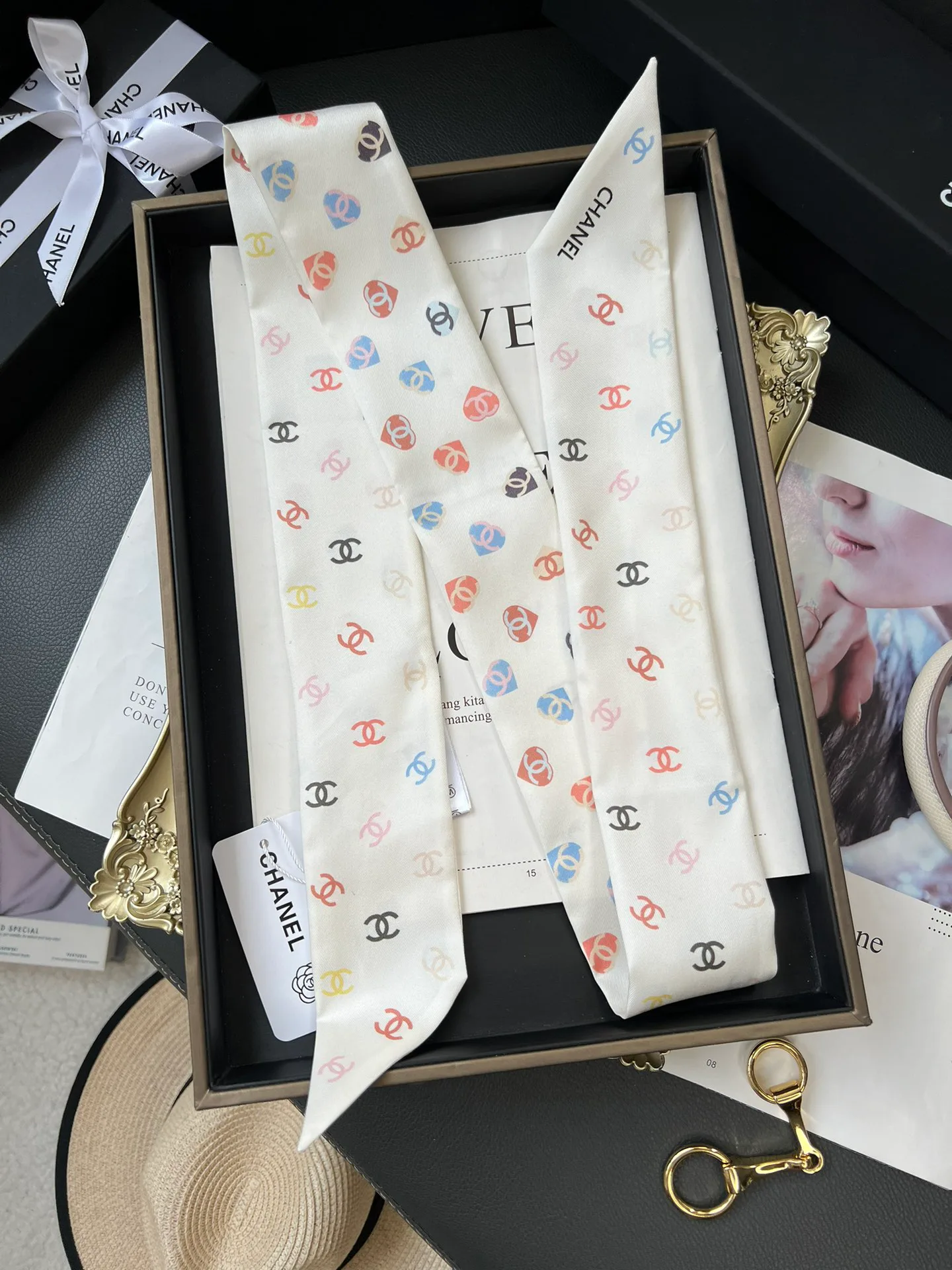 Платки Chanel 18675584