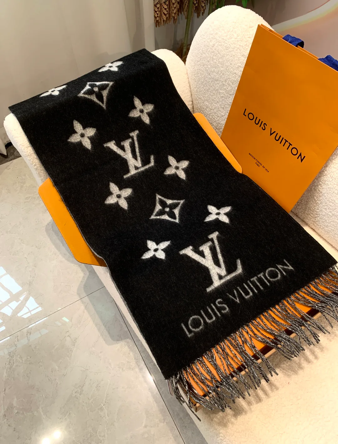 Шарфы Louis Vuitton 1525049
