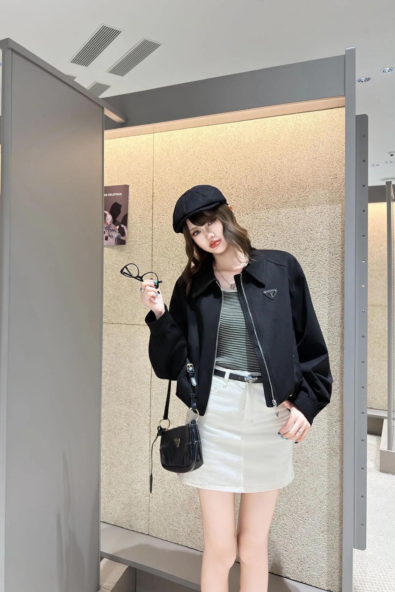 Куртки И Пуховики Женские Prada 18249135