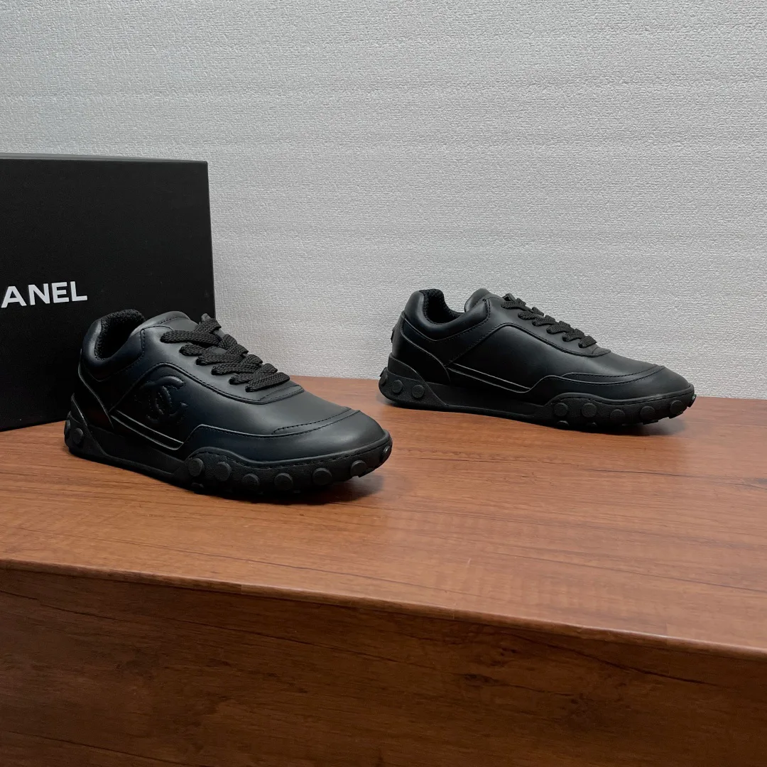 Кроссовки Женские Chanel 18000596