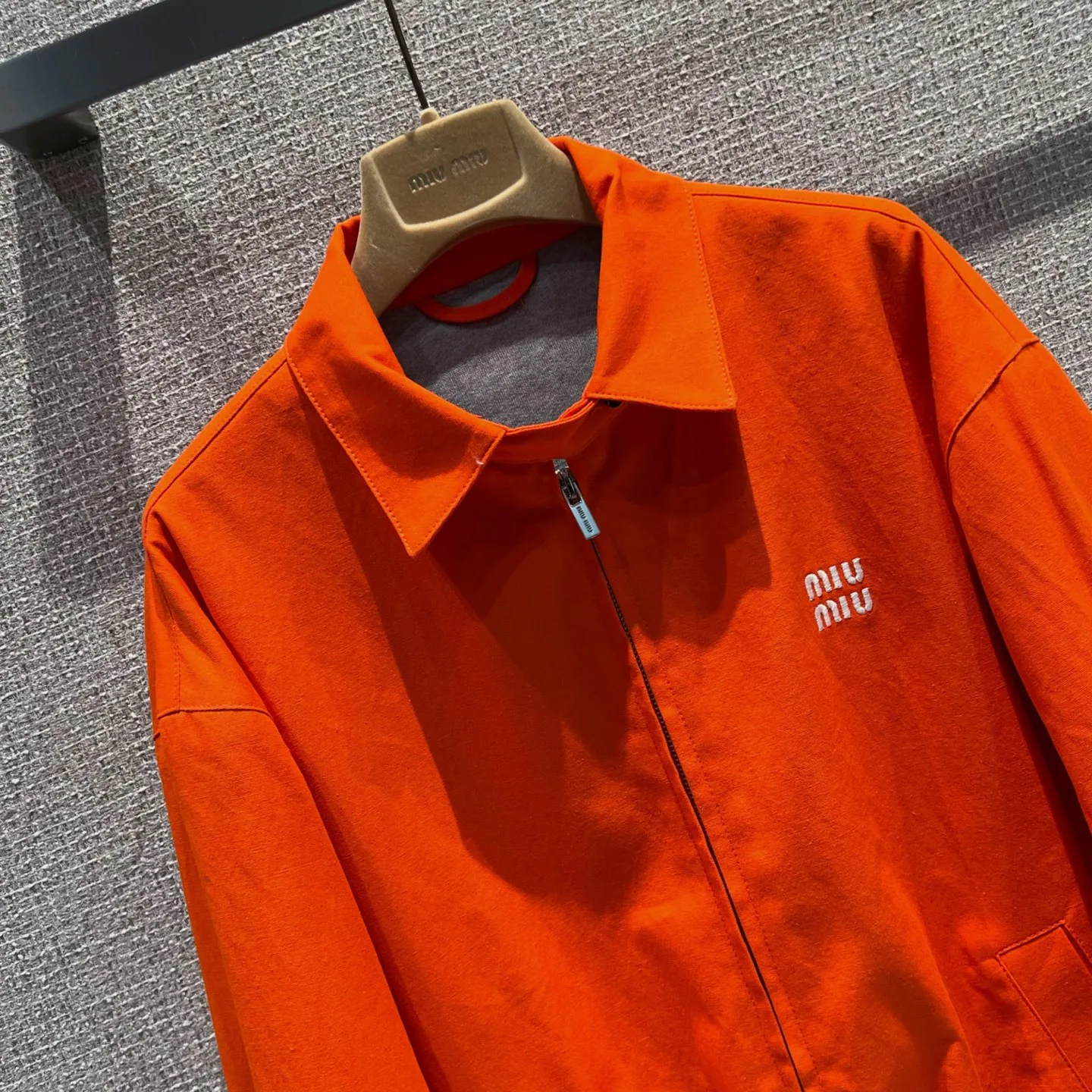 Куртки И Пуховики Женские Miu Miu 10655692