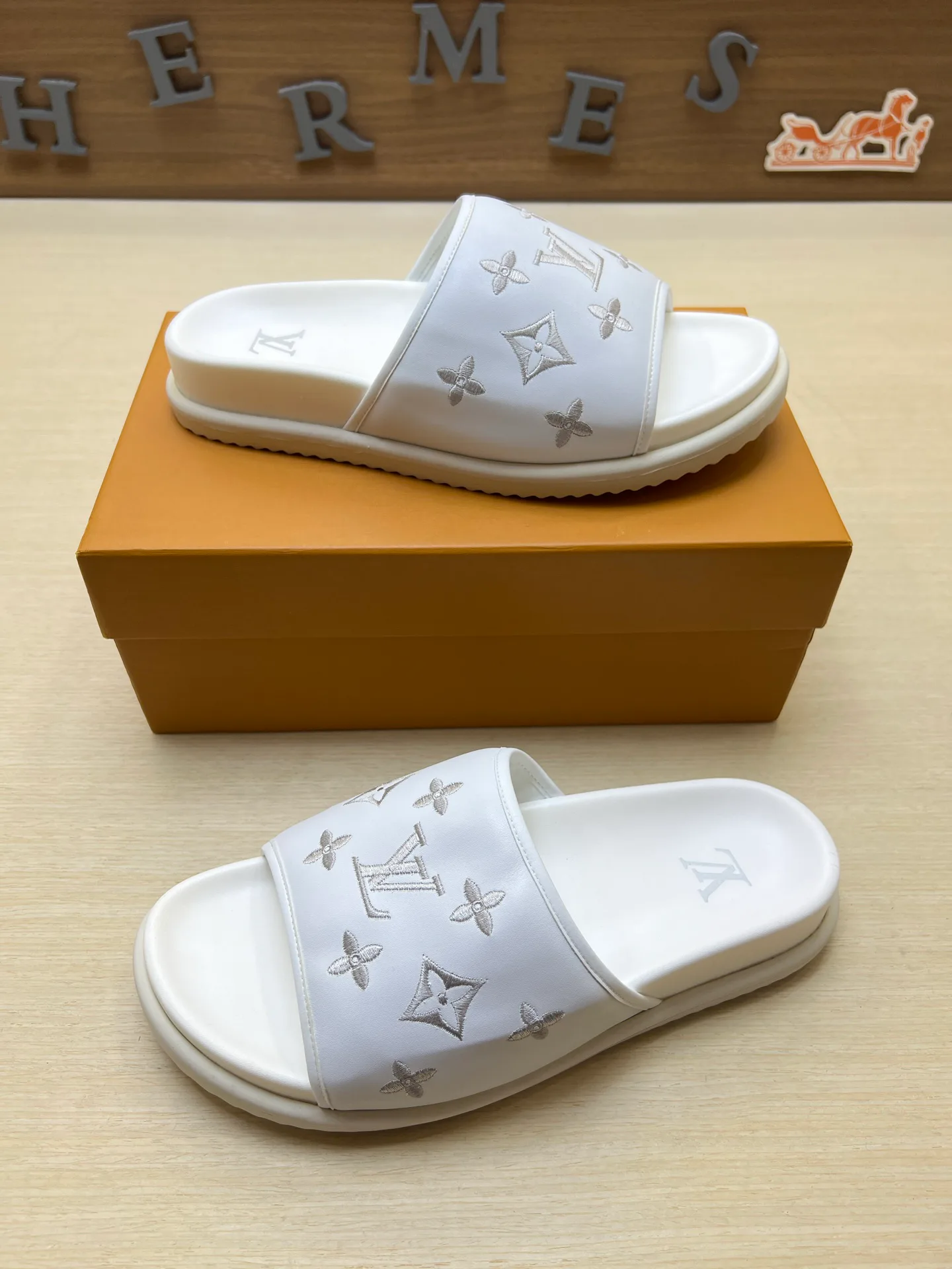 Шлепанцы Мужские Louis Vuitton 11450859