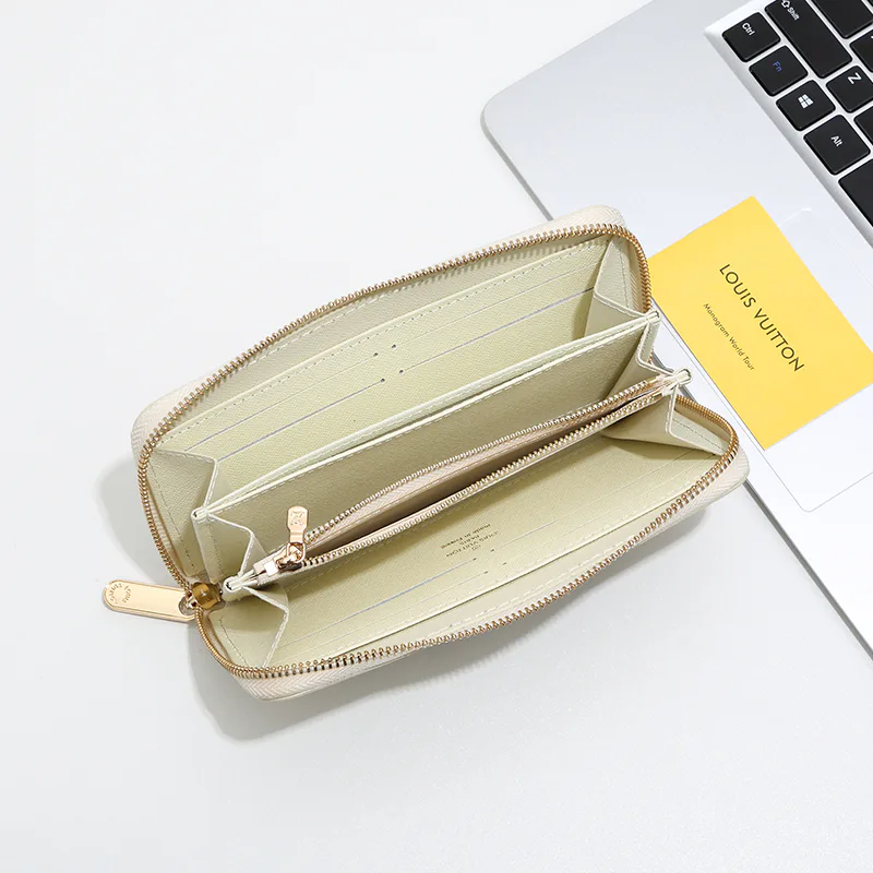 Клатчи Женские Louis Vuitton 442068