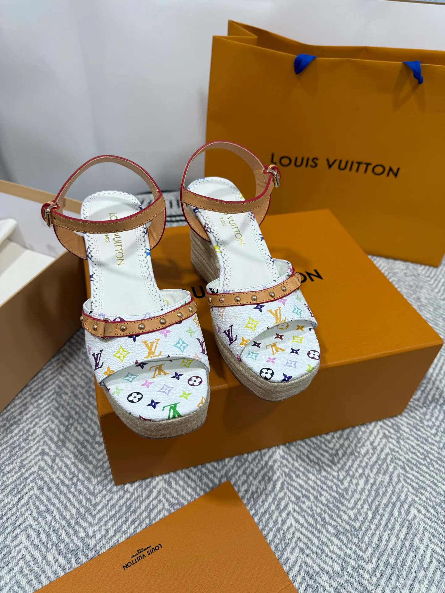 Босоножки Женские Louis Vuitton 34569