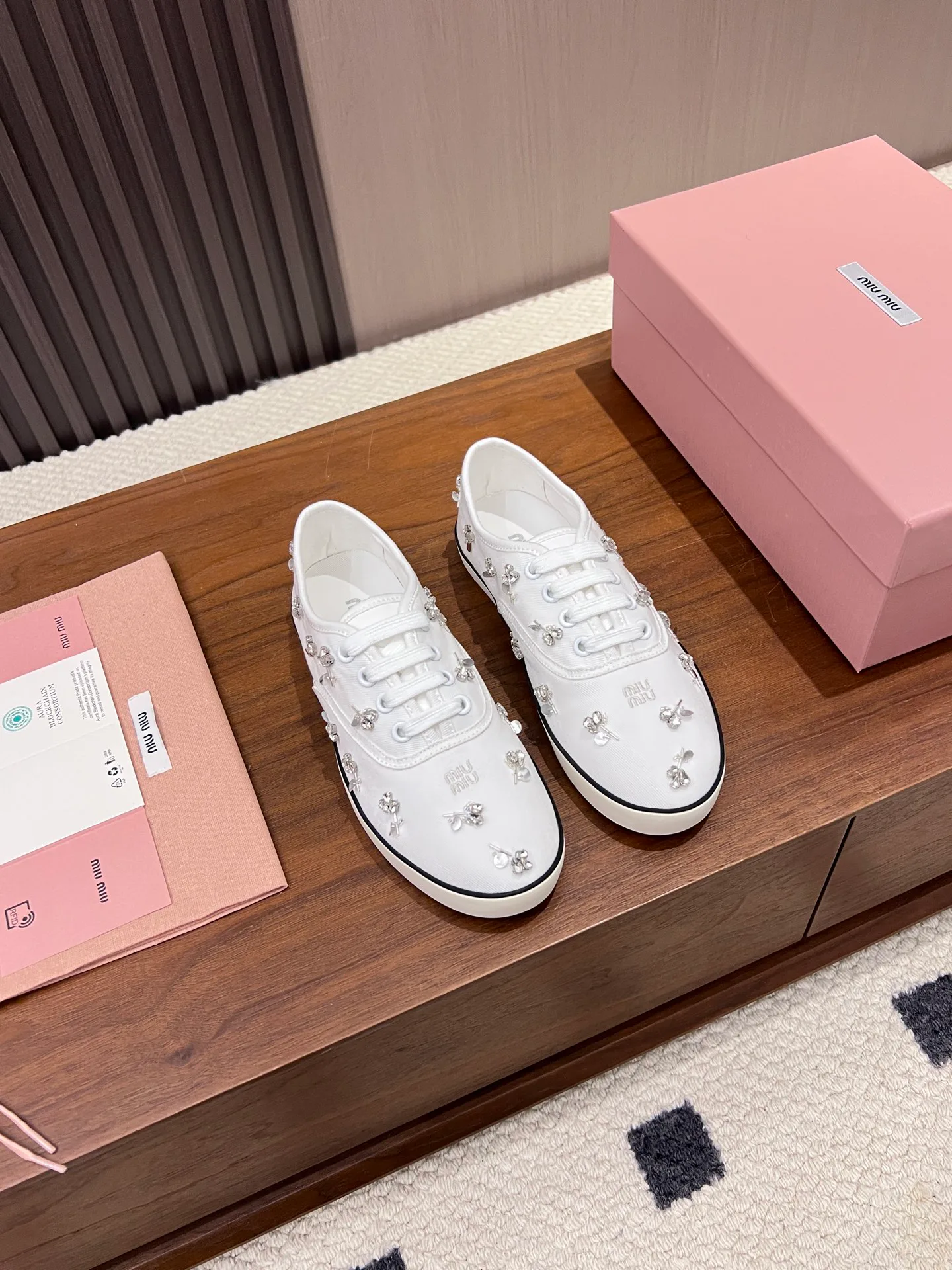 Кроссовки Женские Miu Miu 17968644