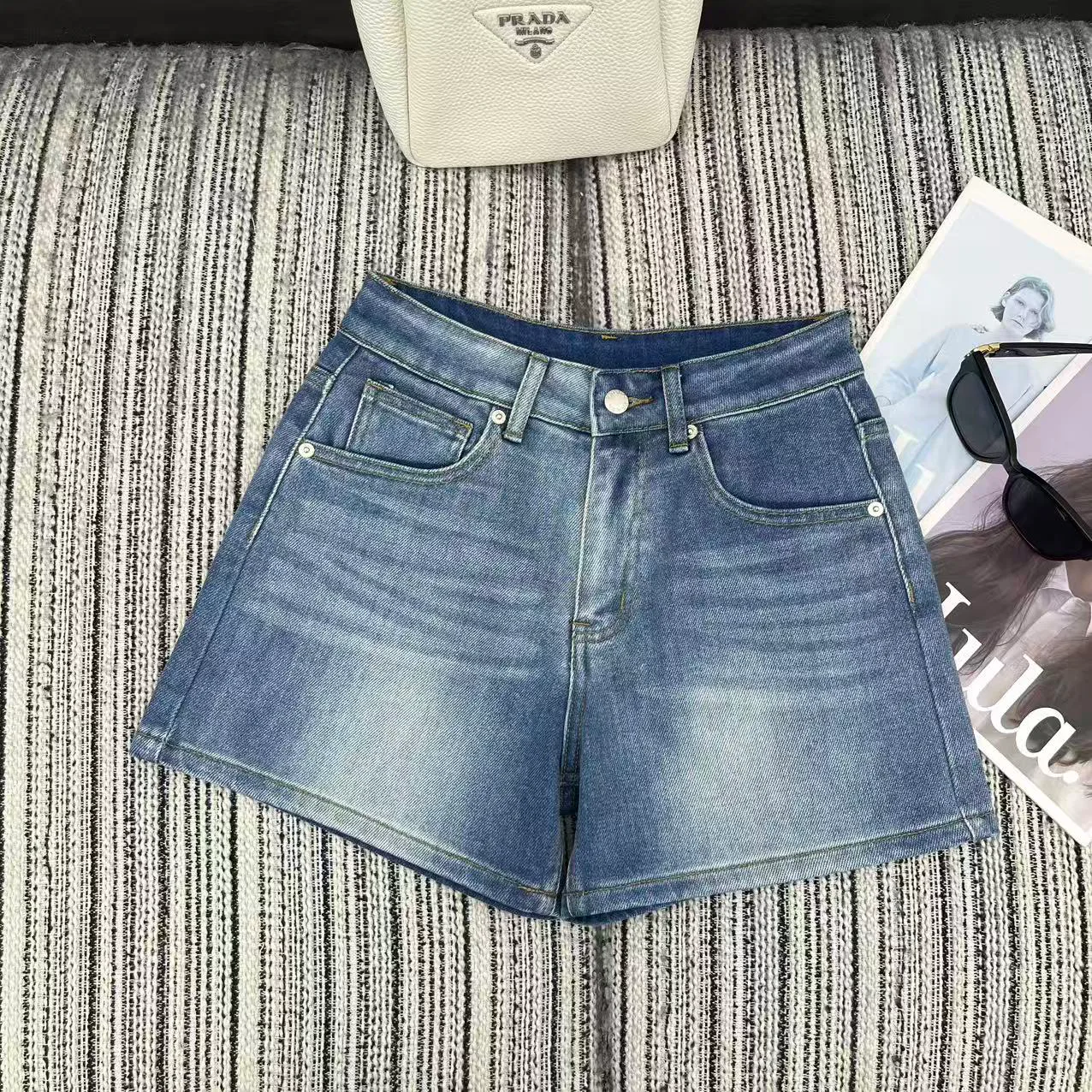 Шорты Женские Prada 11687508