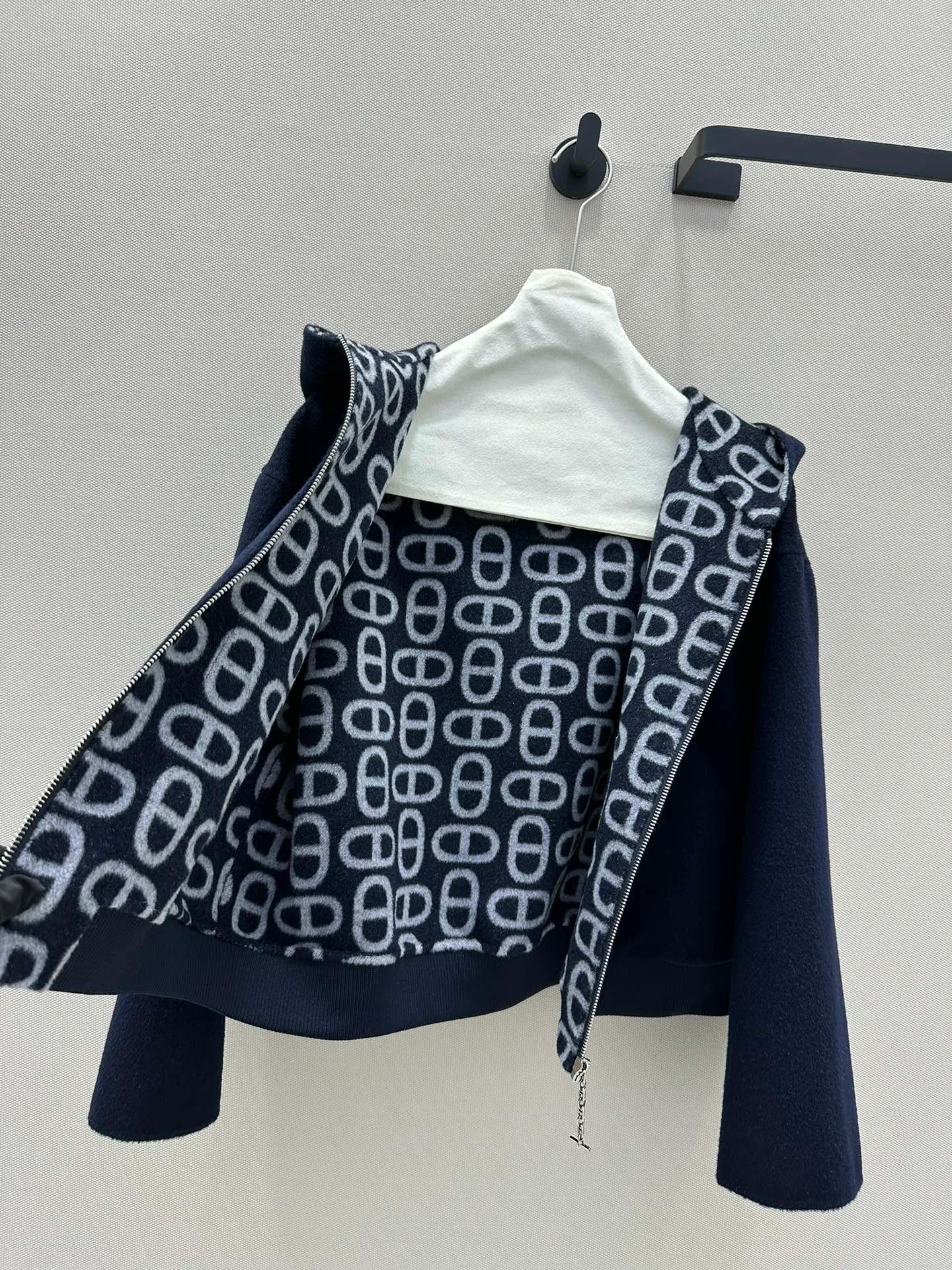 Куртки Женские Louis Vuitton 248348