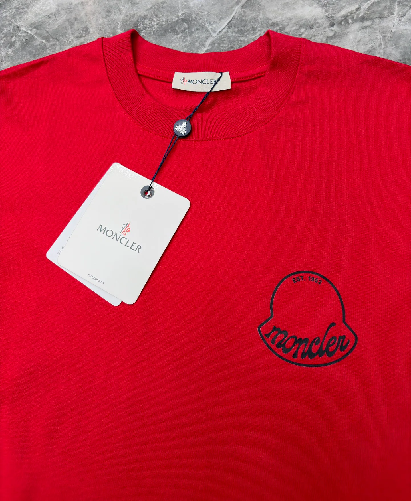 Футболки Женские Moncler 11424374