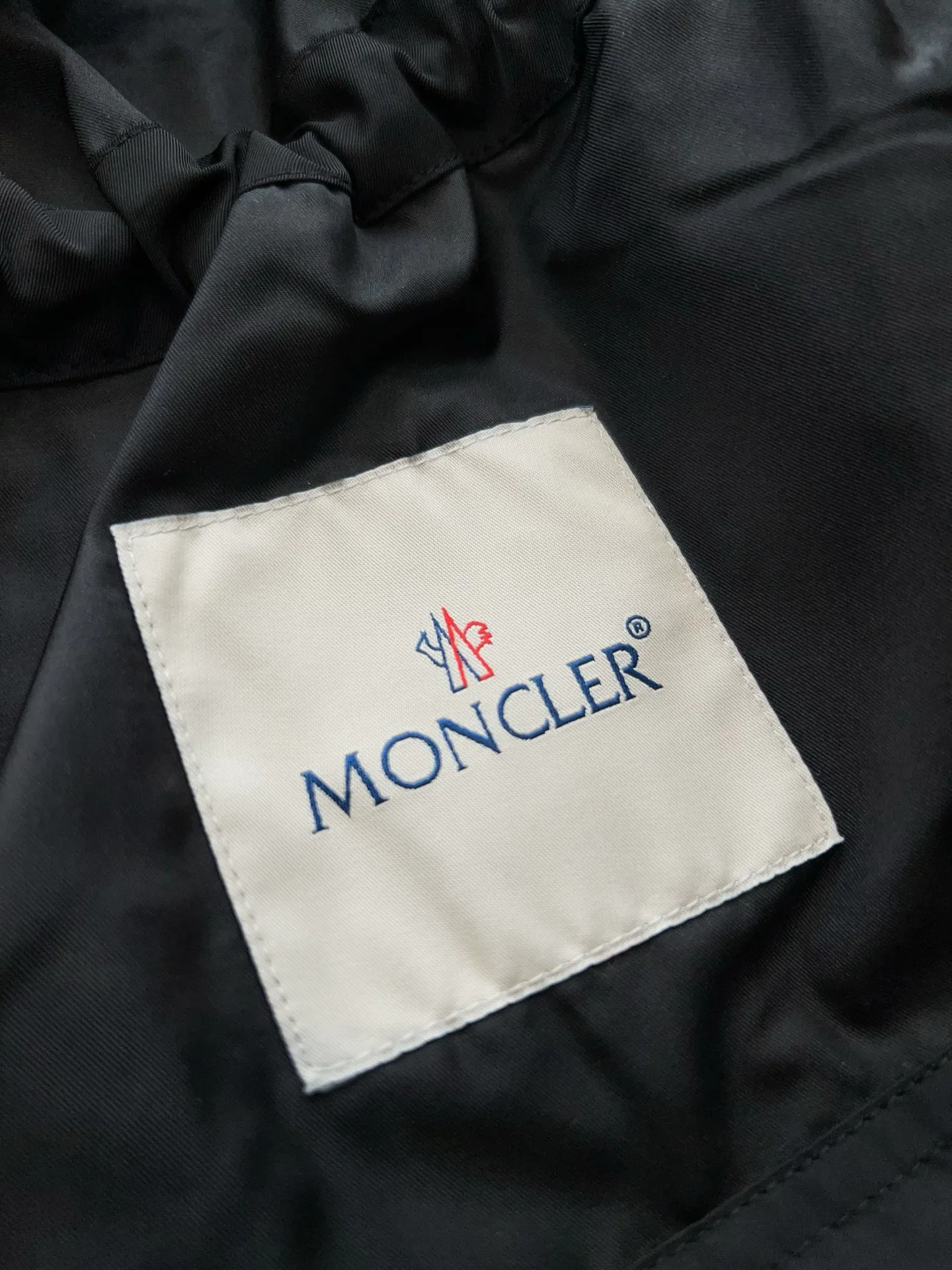 Куртки И Пуховики Женские Moncler 19231359