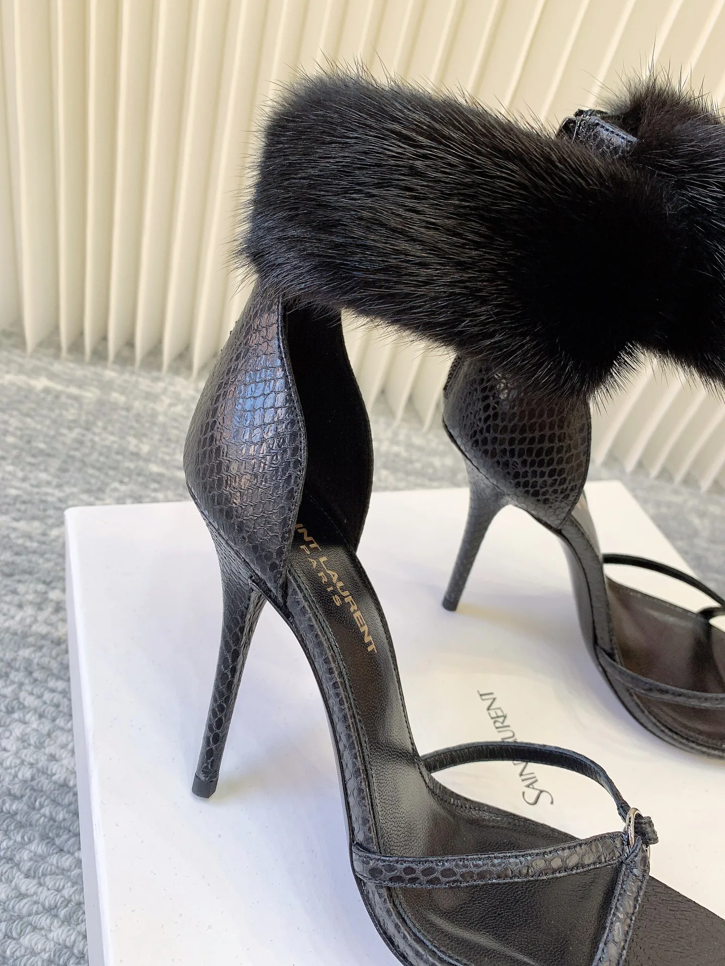 Туфли Женские Saint Laurent 1474348