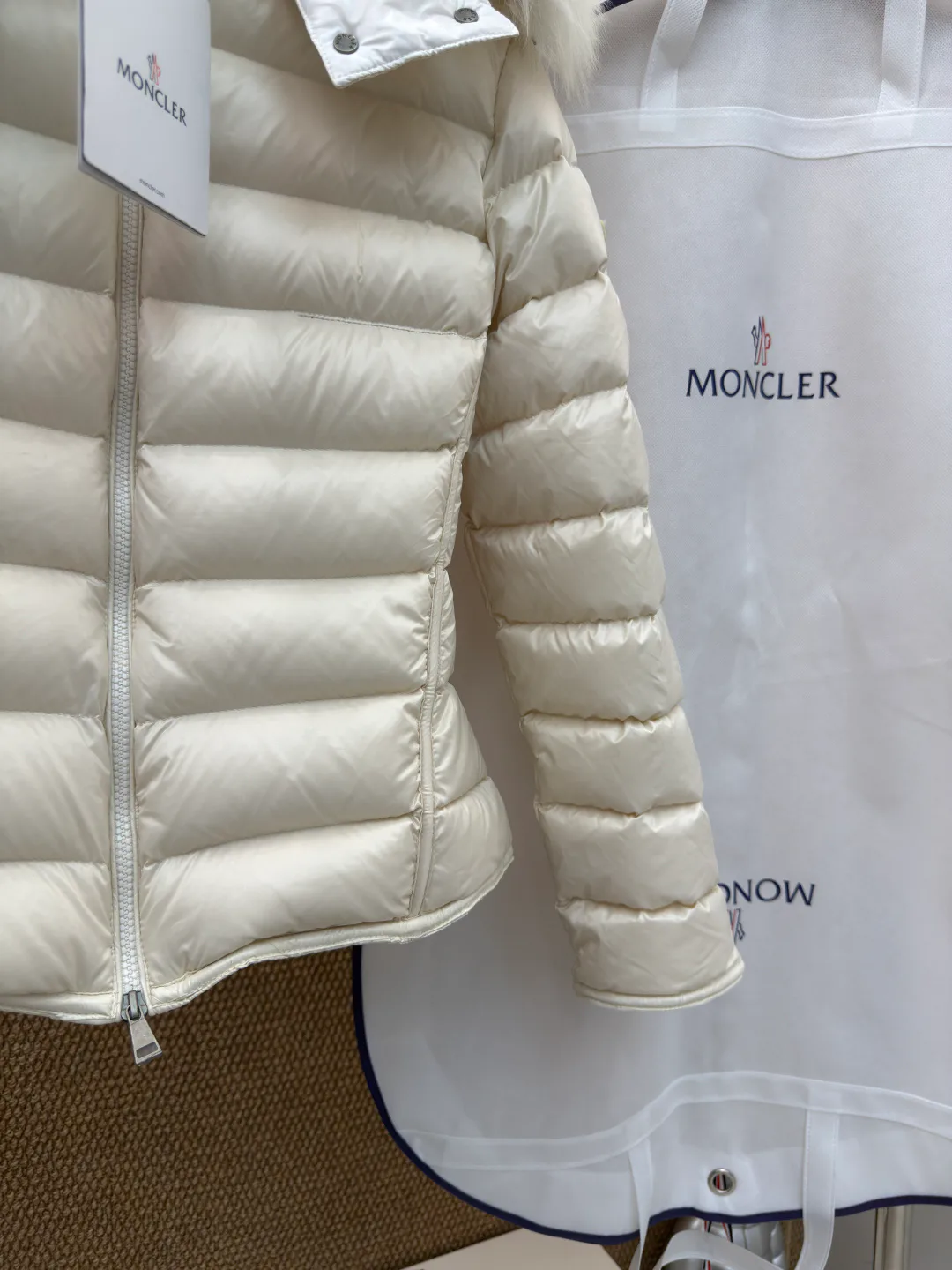 Куртки И Пуховики Женские Moncler 19426816