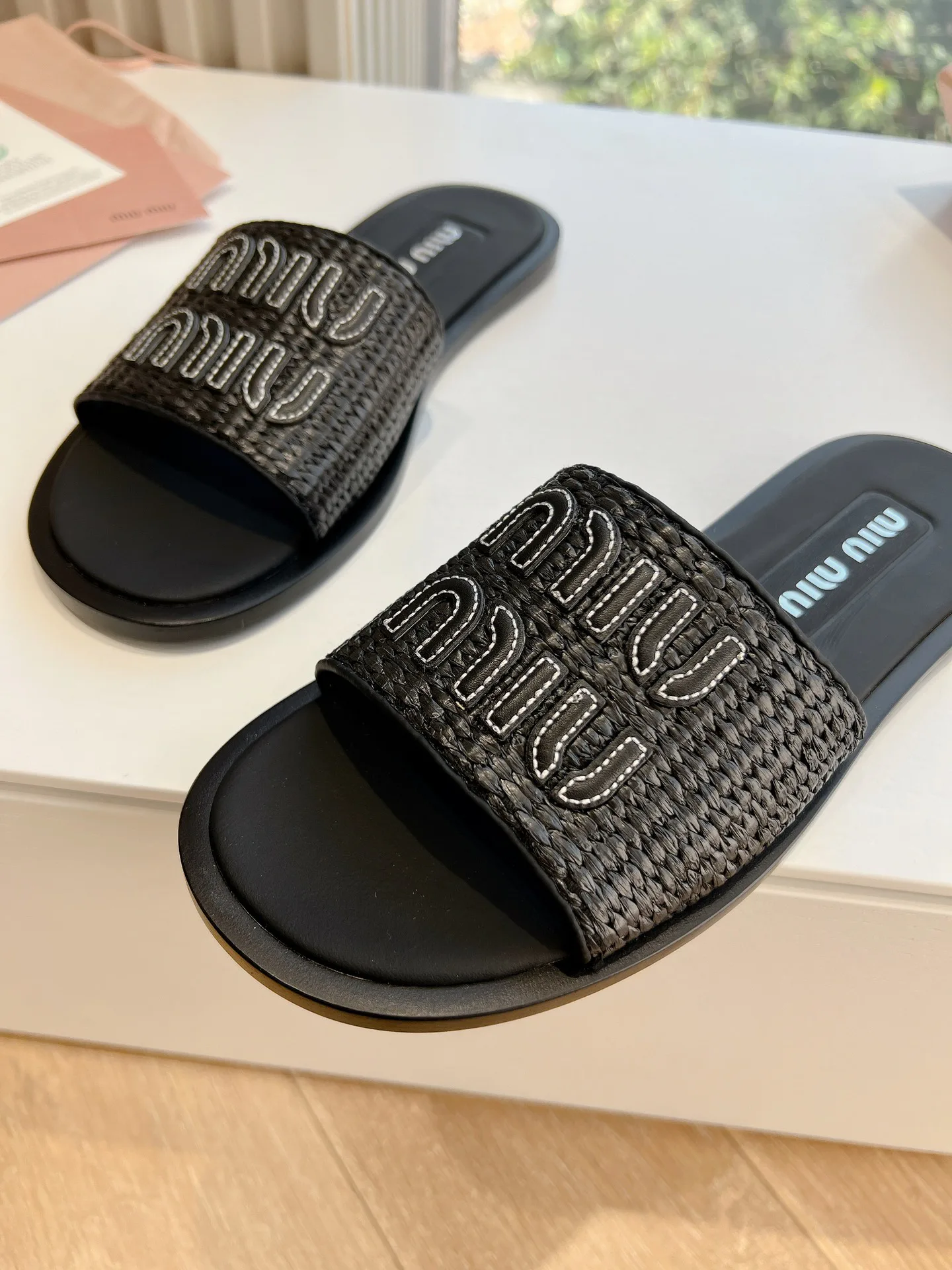 Шлепанцы Женские Miu Miu 12715029