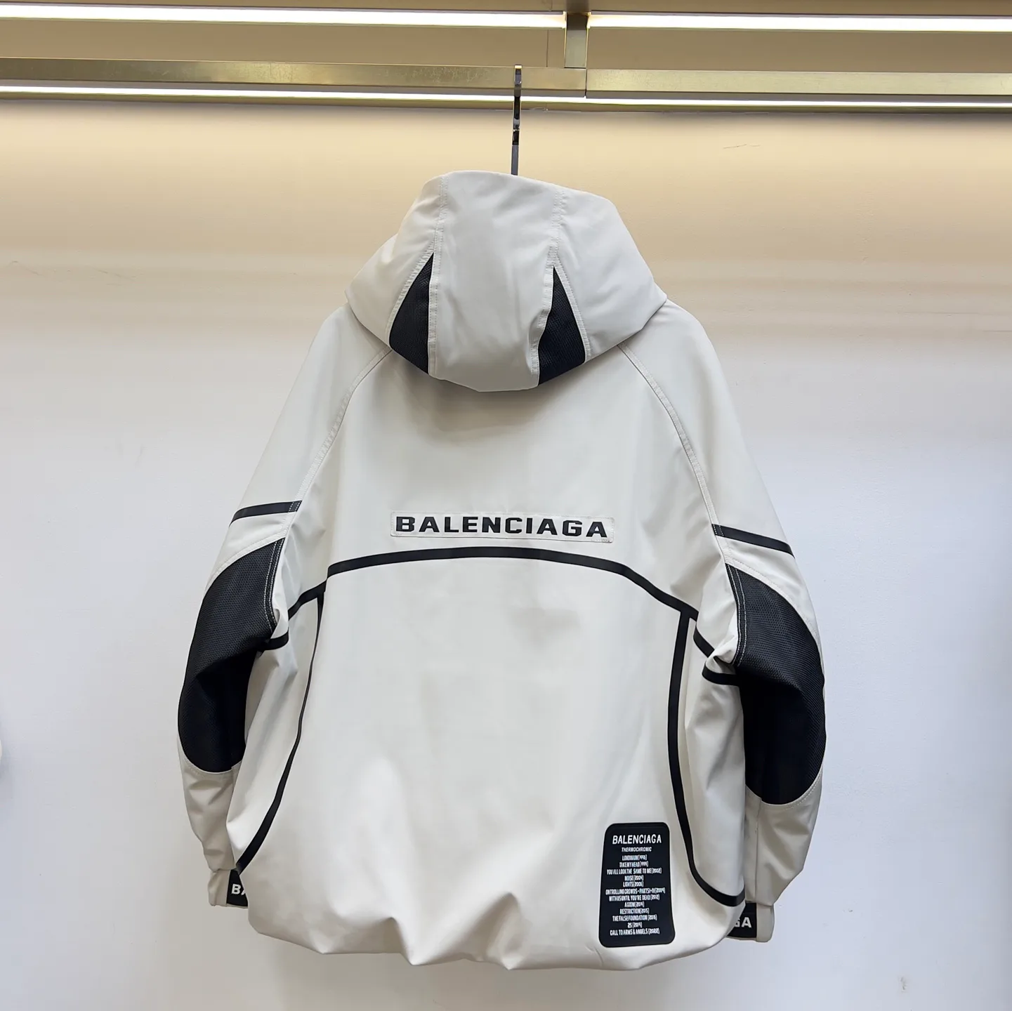 Куртки И Пуховики Женские Balenciaga 844132