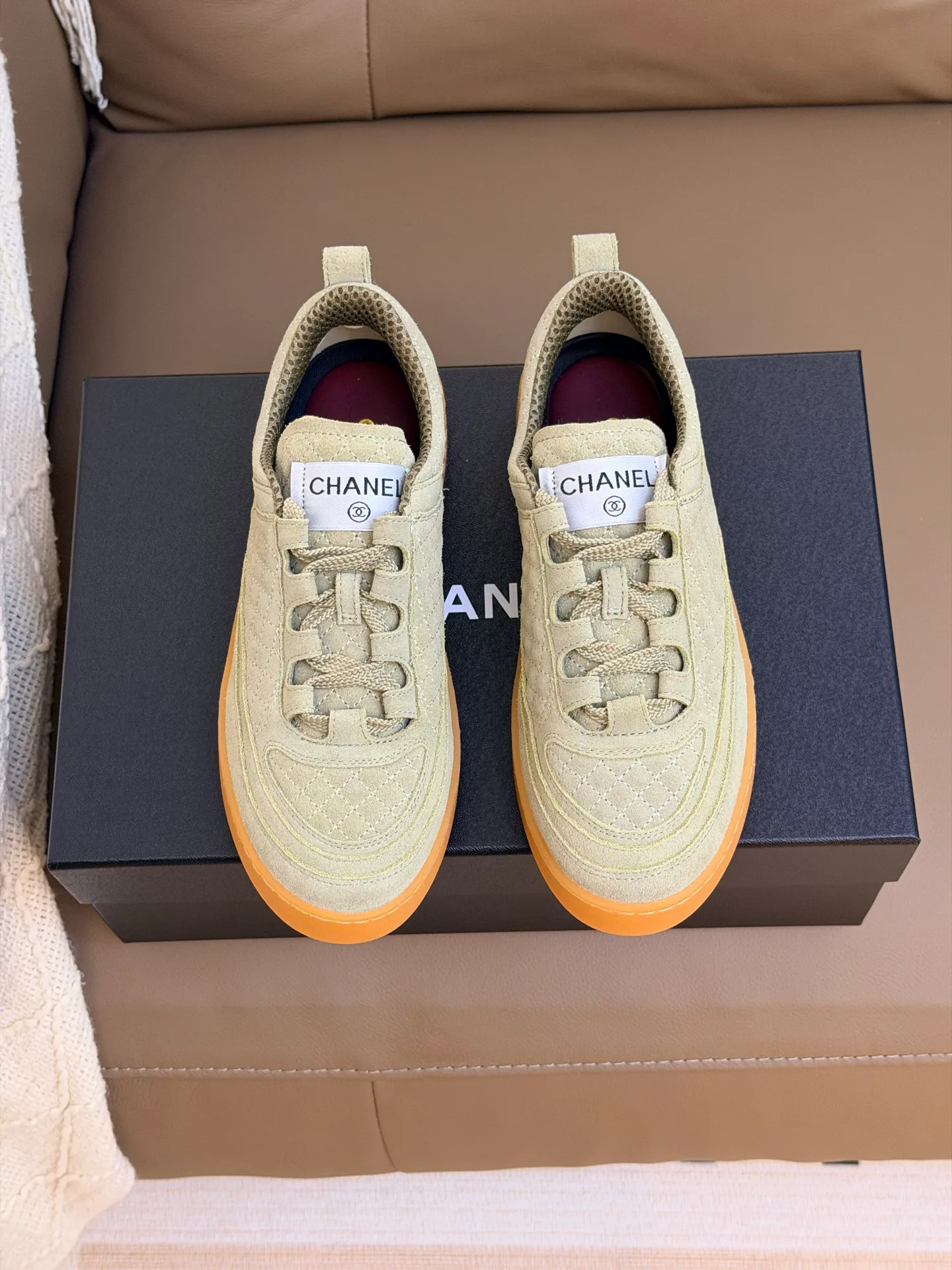 Кроссовки Женские Chanel 17510624