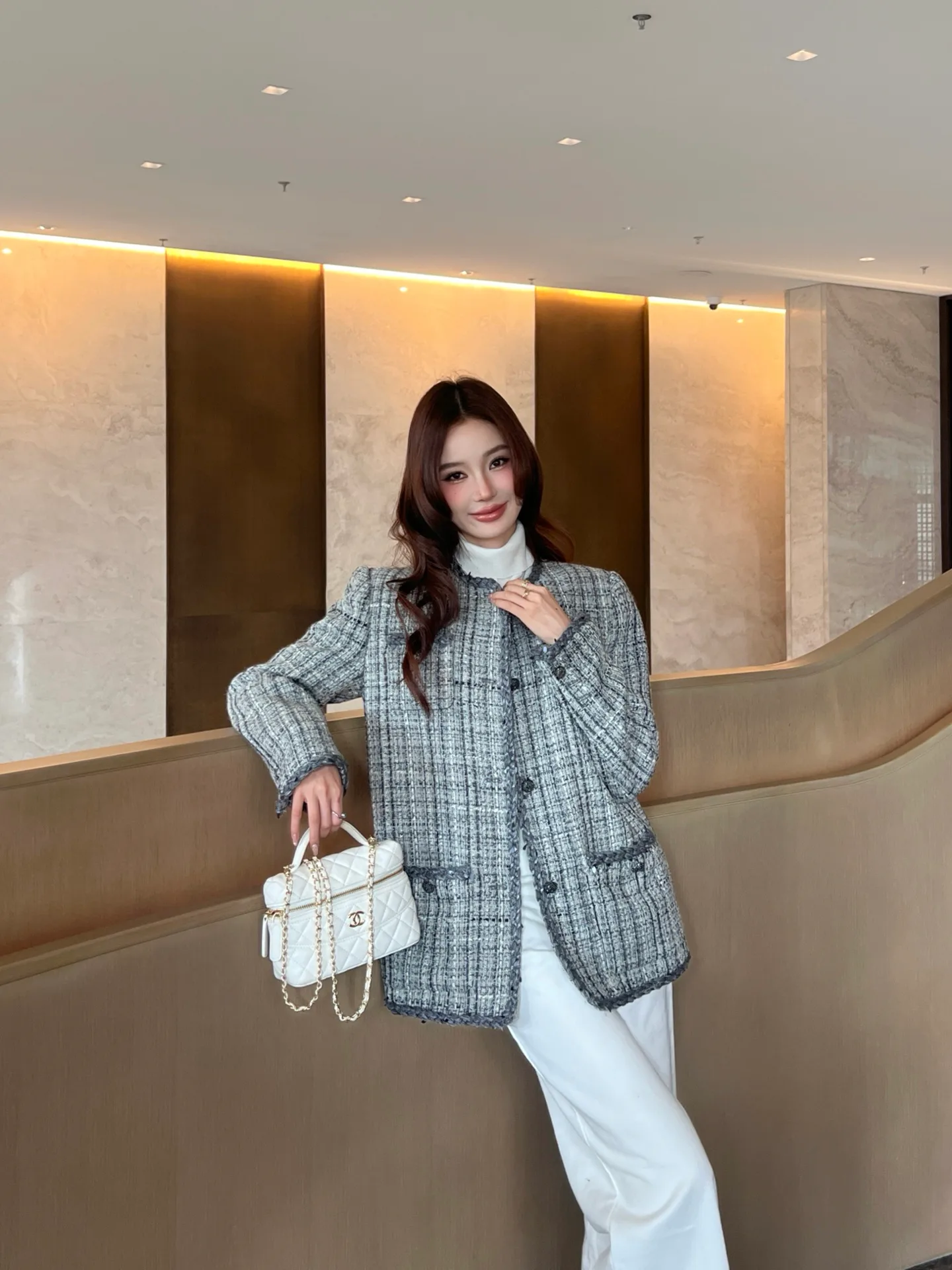 Куртки И Пуховики Женские Chanel 1212546