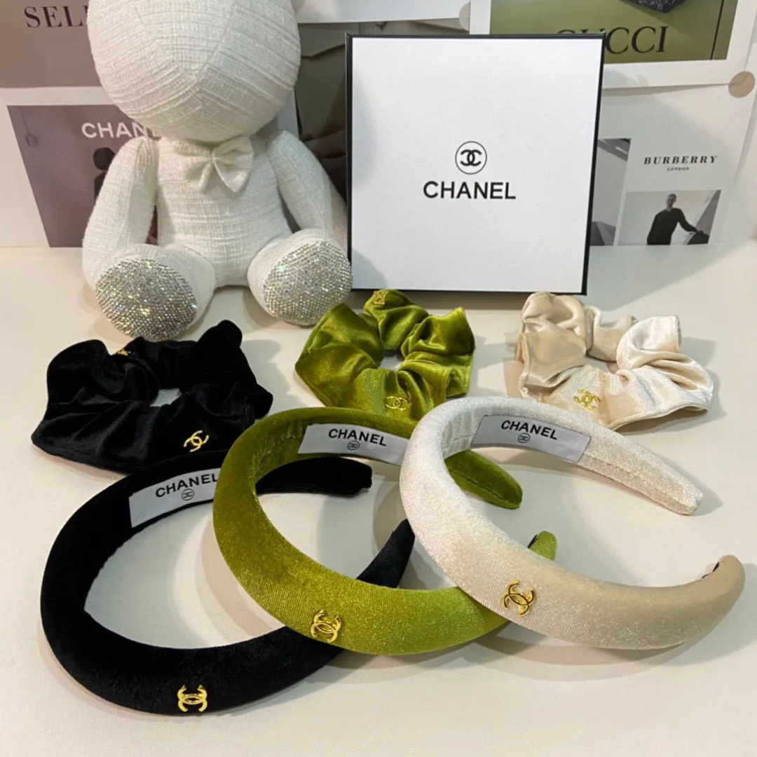 Головные Уборы Chanel 11469198