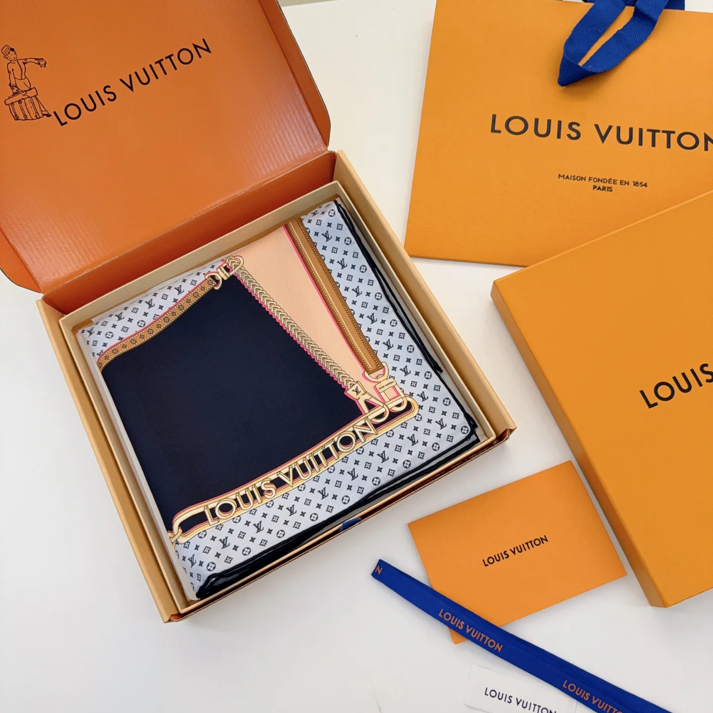 Шарфы Louis Vuitton 30449
