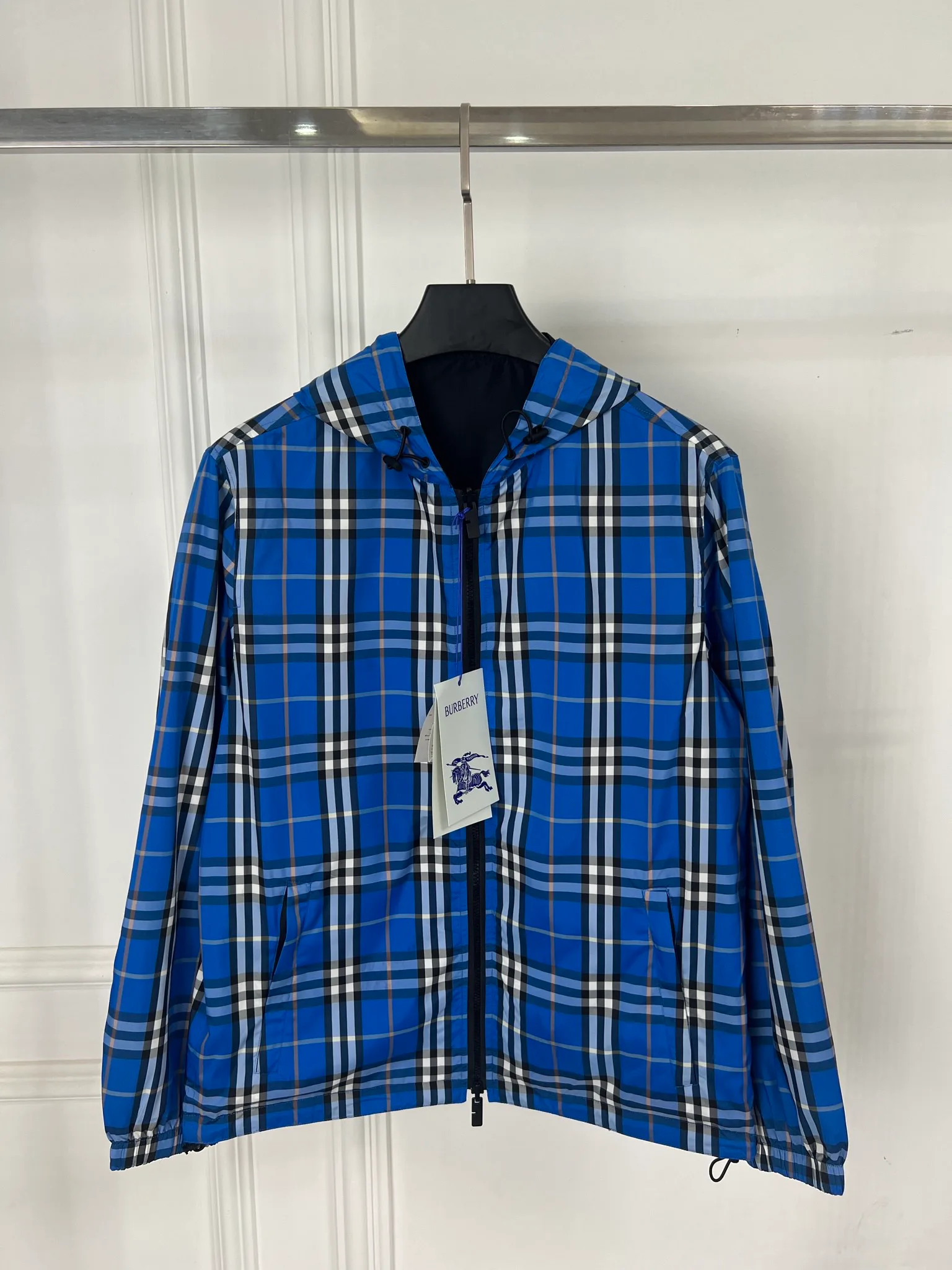 Куртки И Пуховики Женские Burberry 10898893