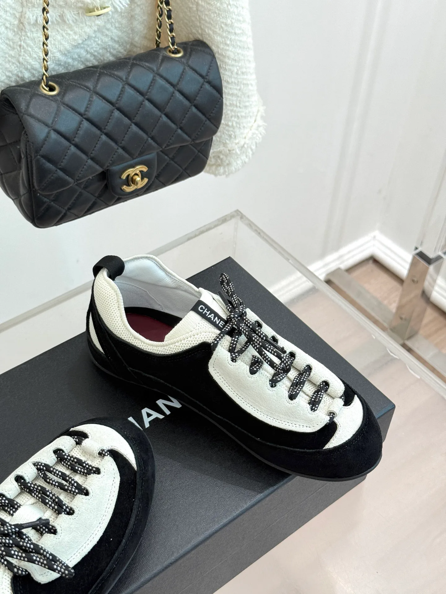 Кроссовки Женские Chanel 17025638