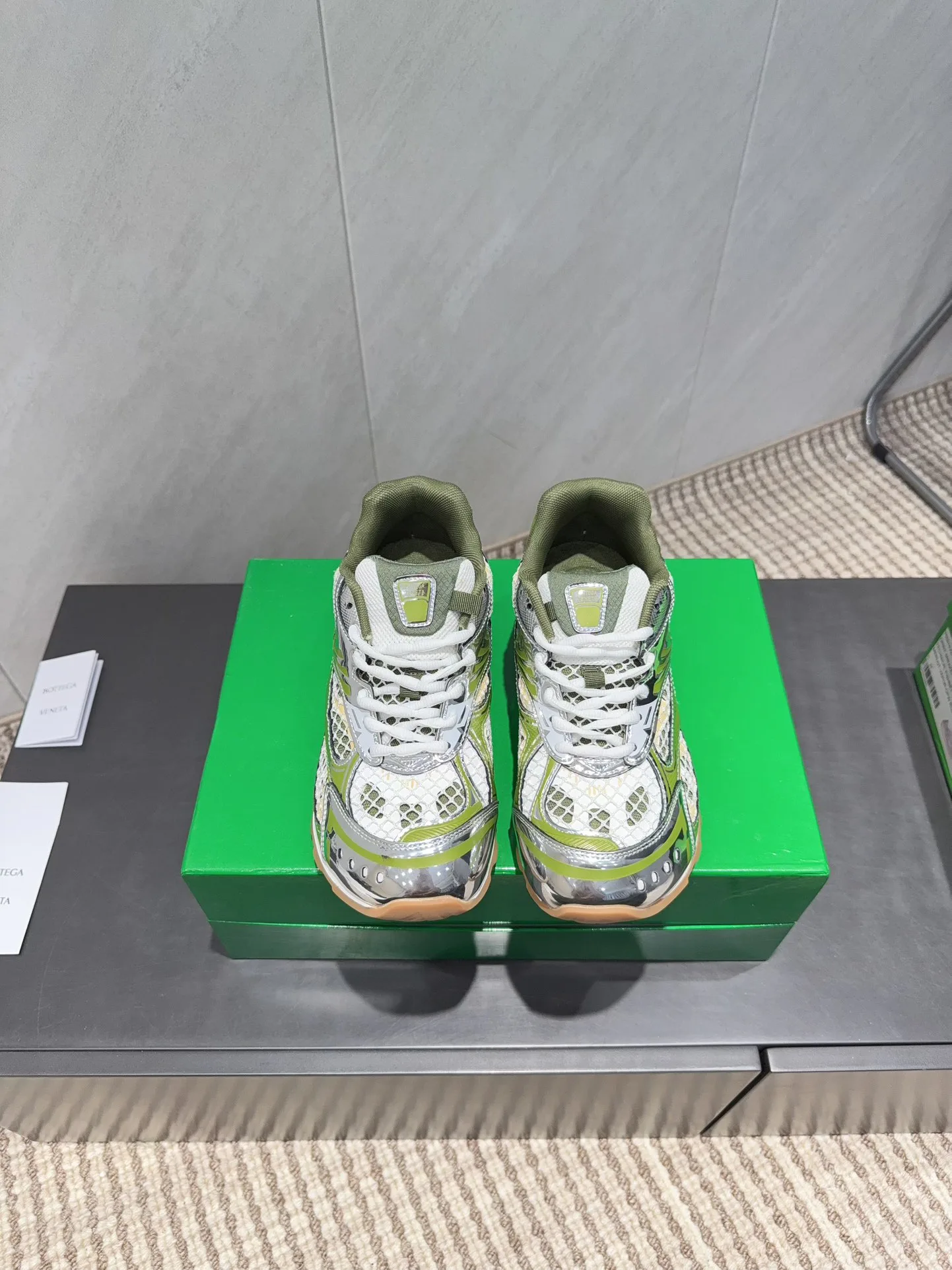 Кроссовки Женские Bottega Veneta 299559