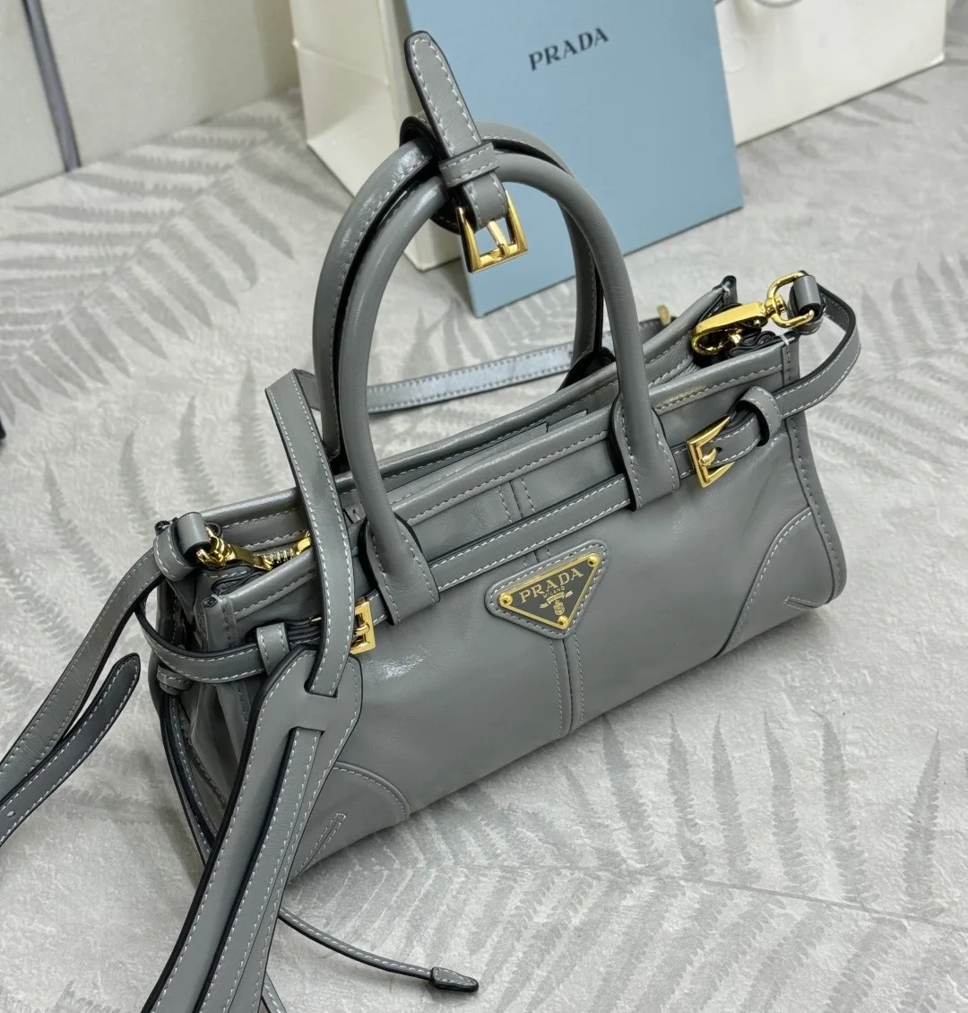 Сумки На Ремне Женские Prada 11682124