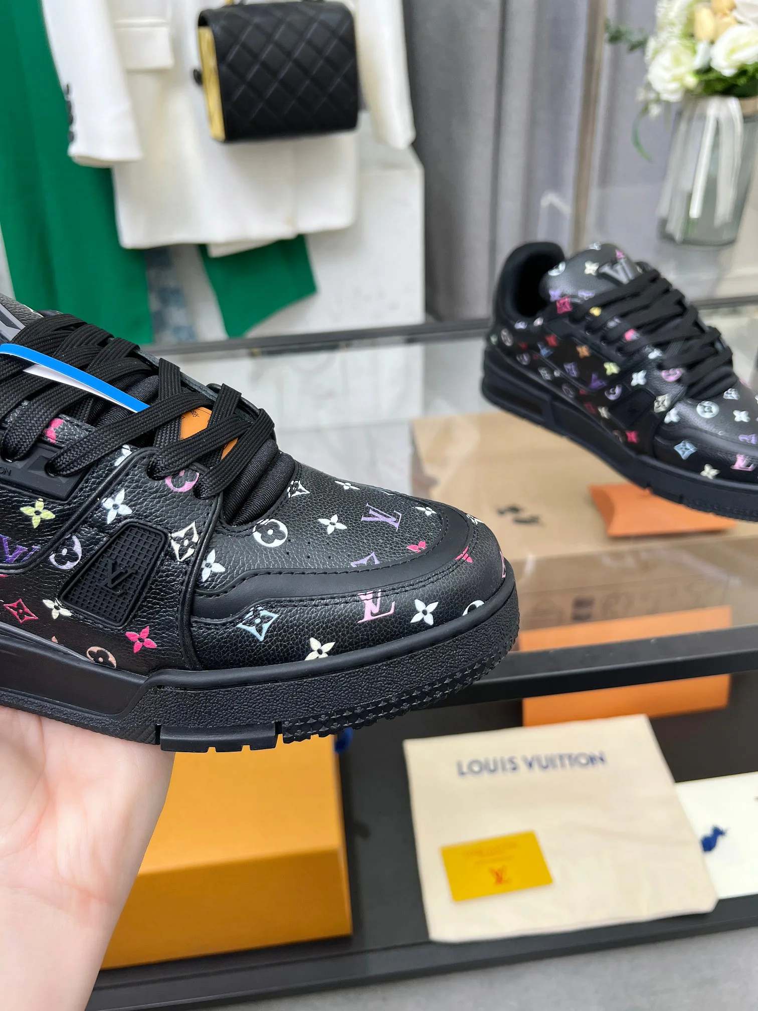 Кроссовки Женские Louis Vuitton 5585089