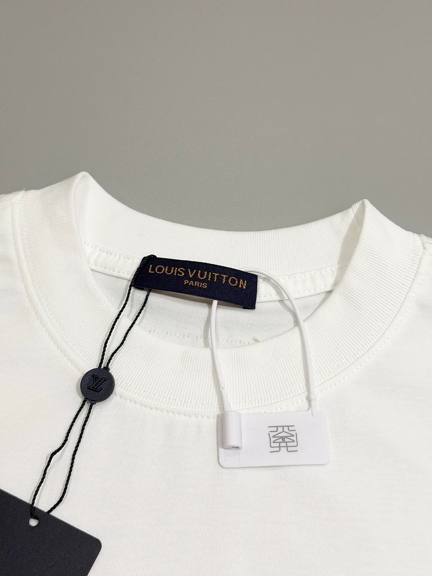 Футболки Женские Louis Vuitton 11411253
