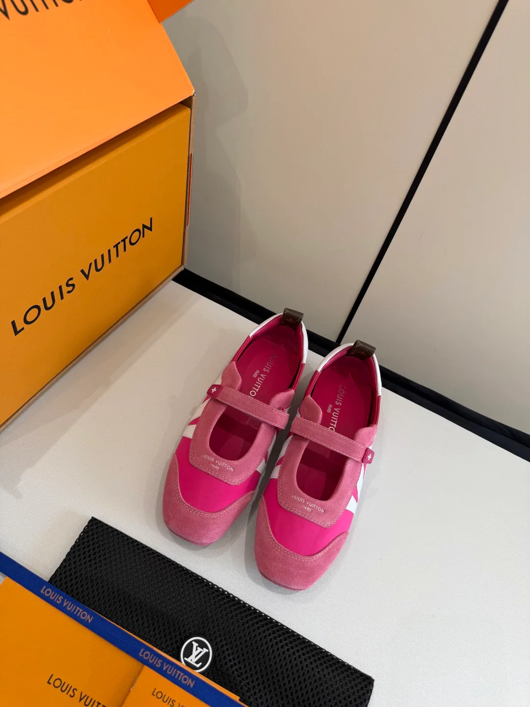 Туфли Женские Louis Vuitton 11440428