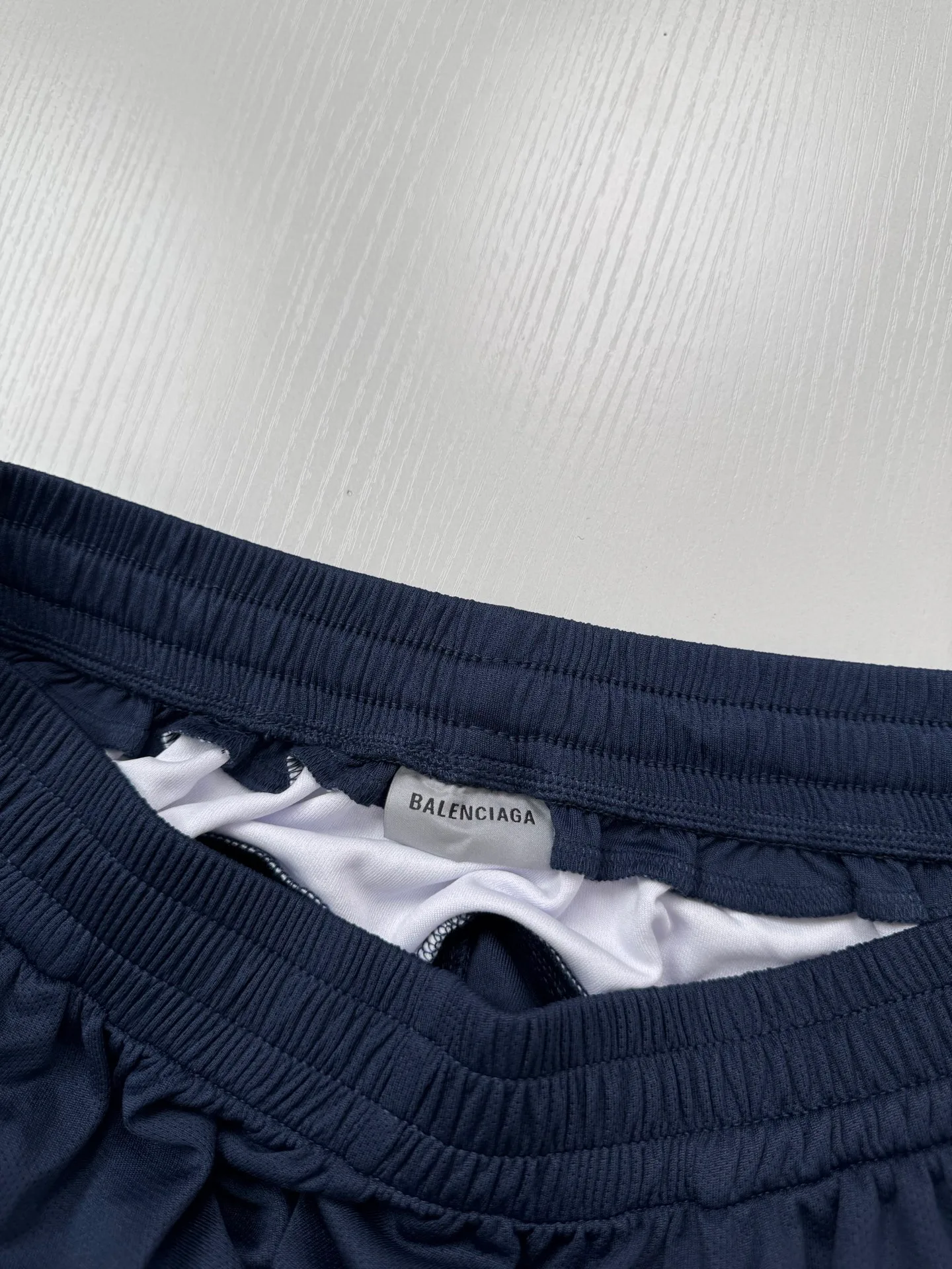 Шорты Мужские Balenciaga 17585906