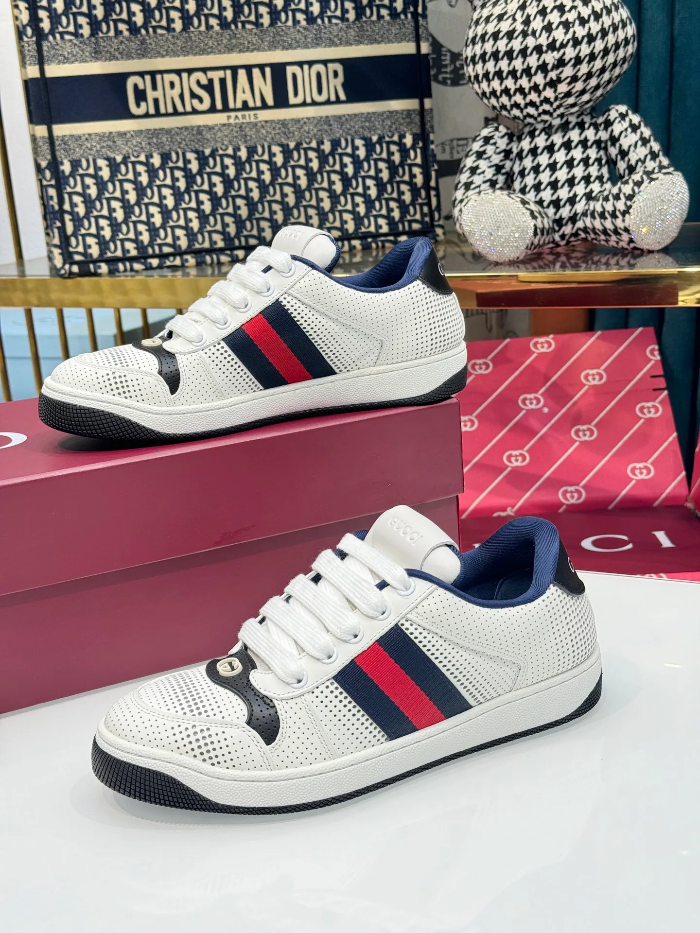 Кроссовки Женские Gucci 17946876