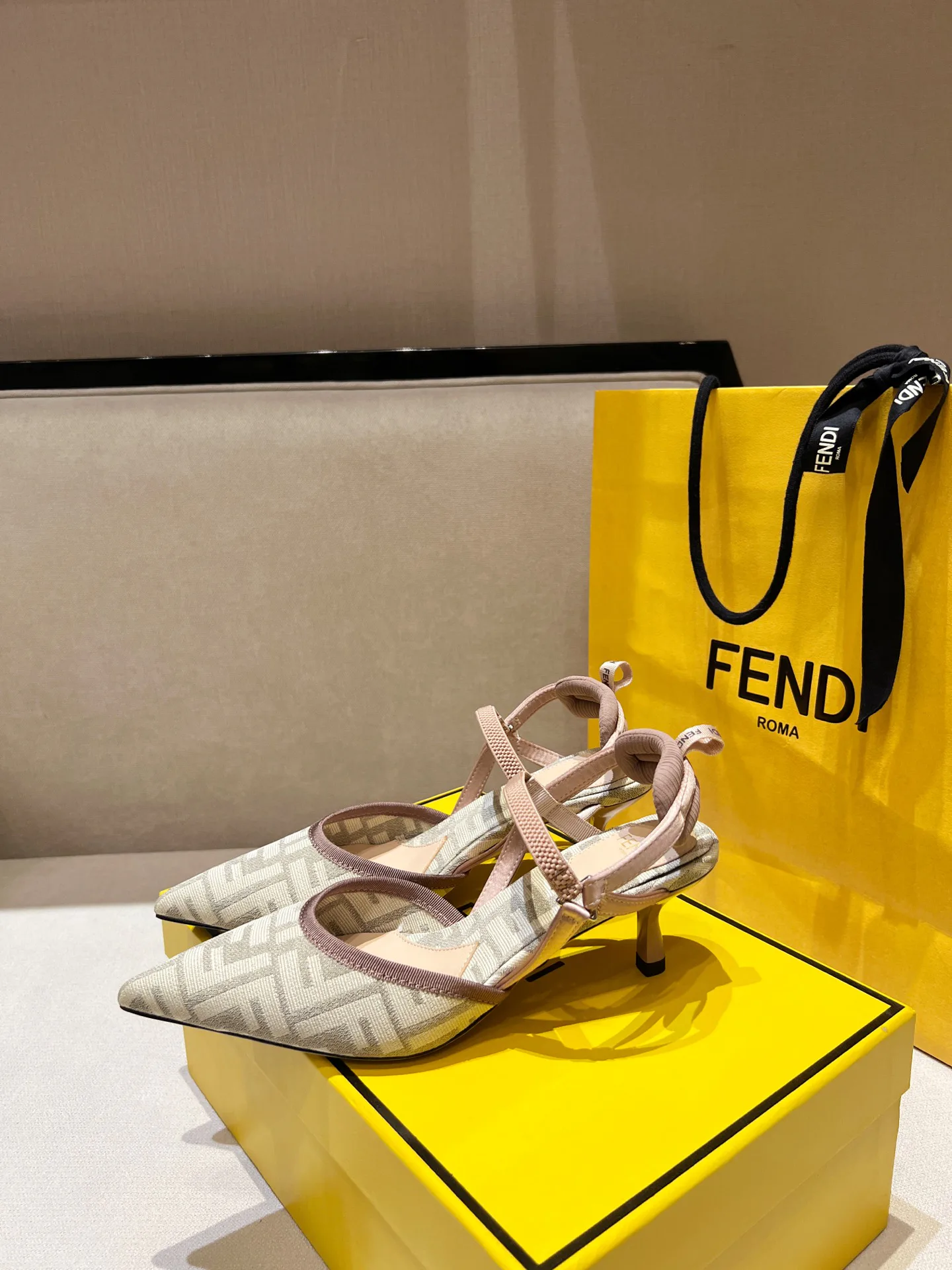 Туфли Женские Fendi 11209737