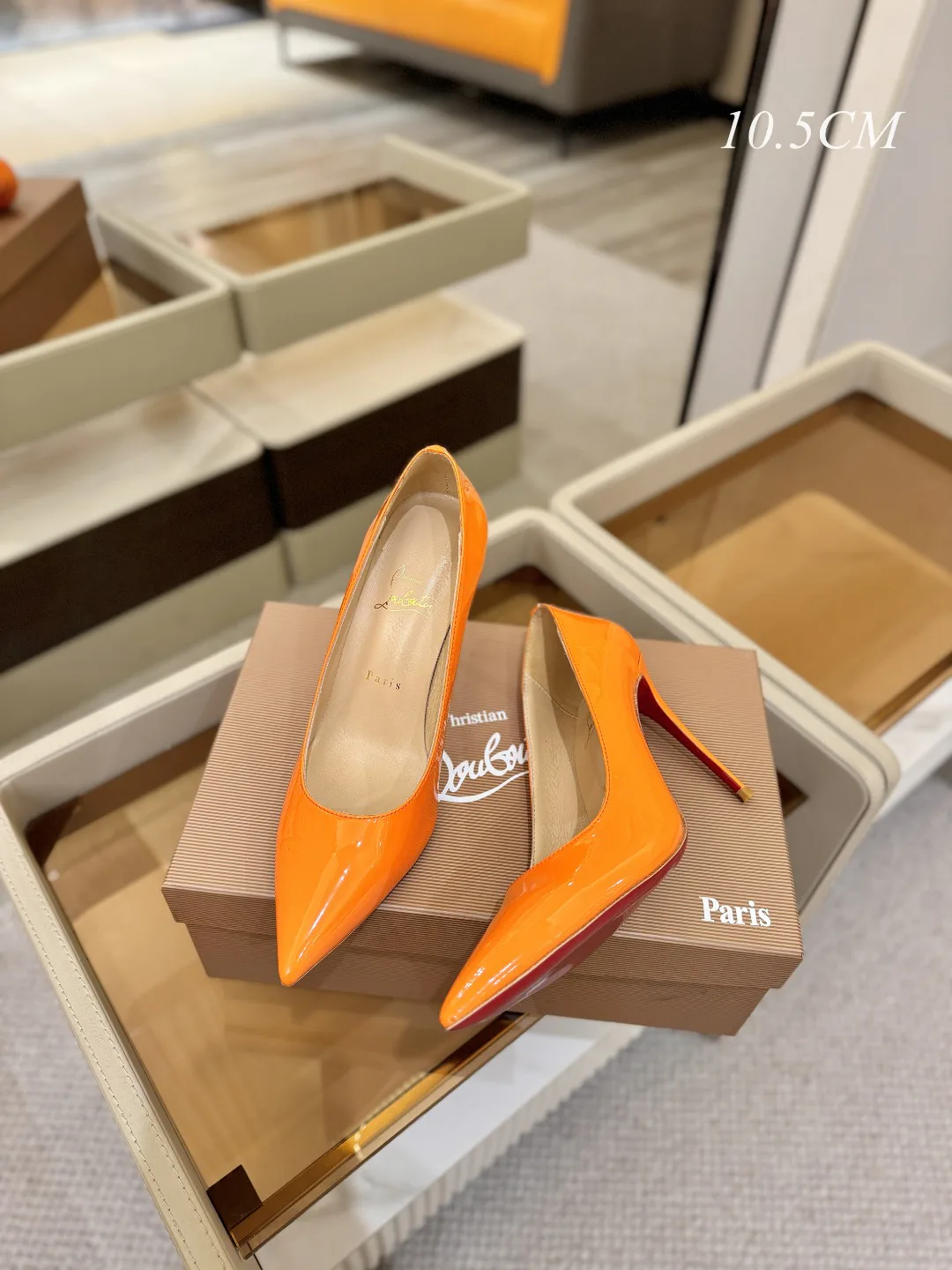 Туфли Женские Christian Louboutin 11079847