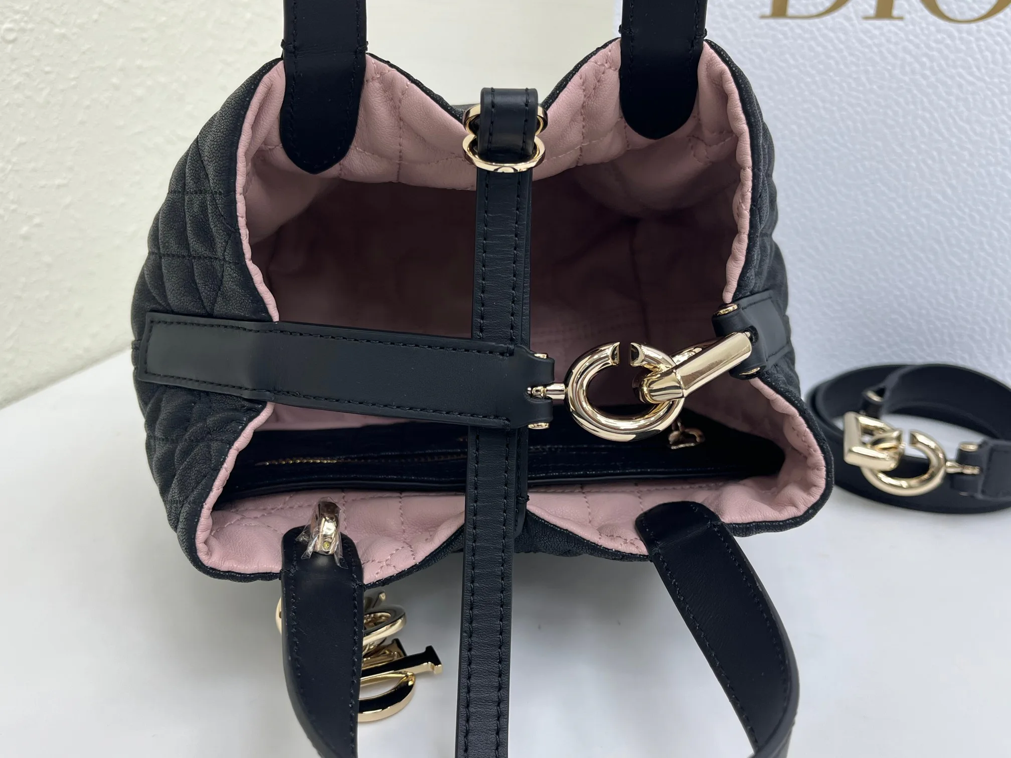 Классические Сумки Женские Christian Dior 17345160