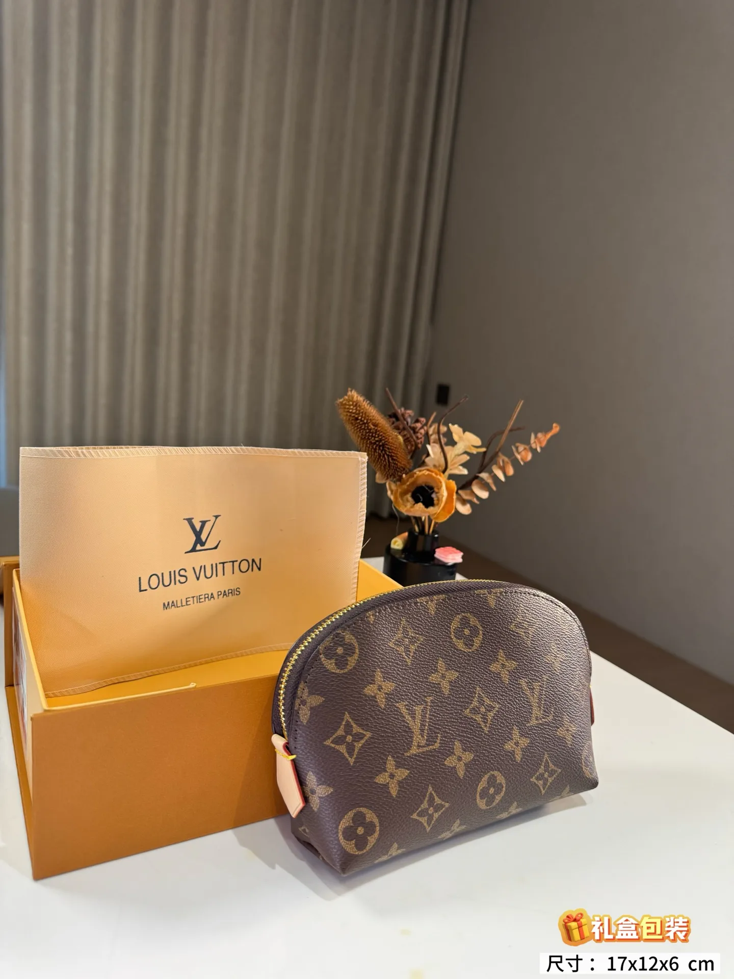 Клатчи Женские Louis Vuitton 18013766