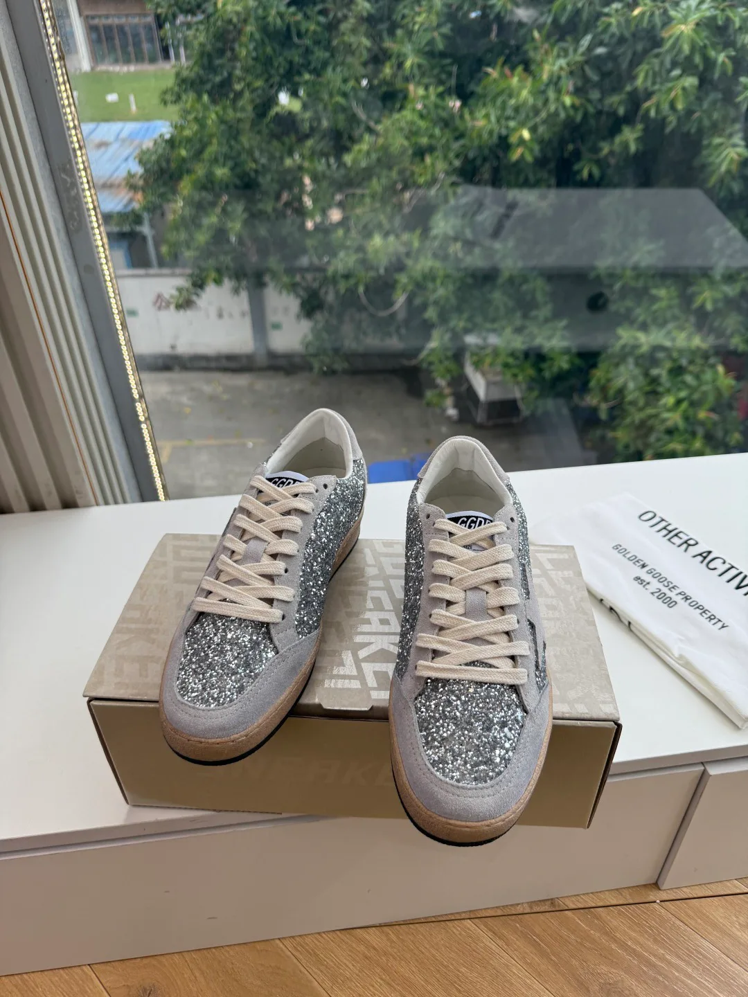 Кроссовки Женские Golden Goose 18801049