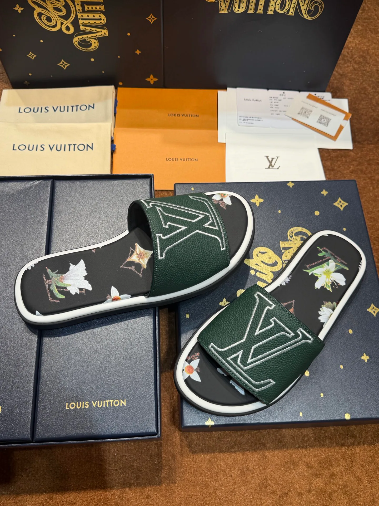 Шлепанцы Женские Louis Vuitton 17059506