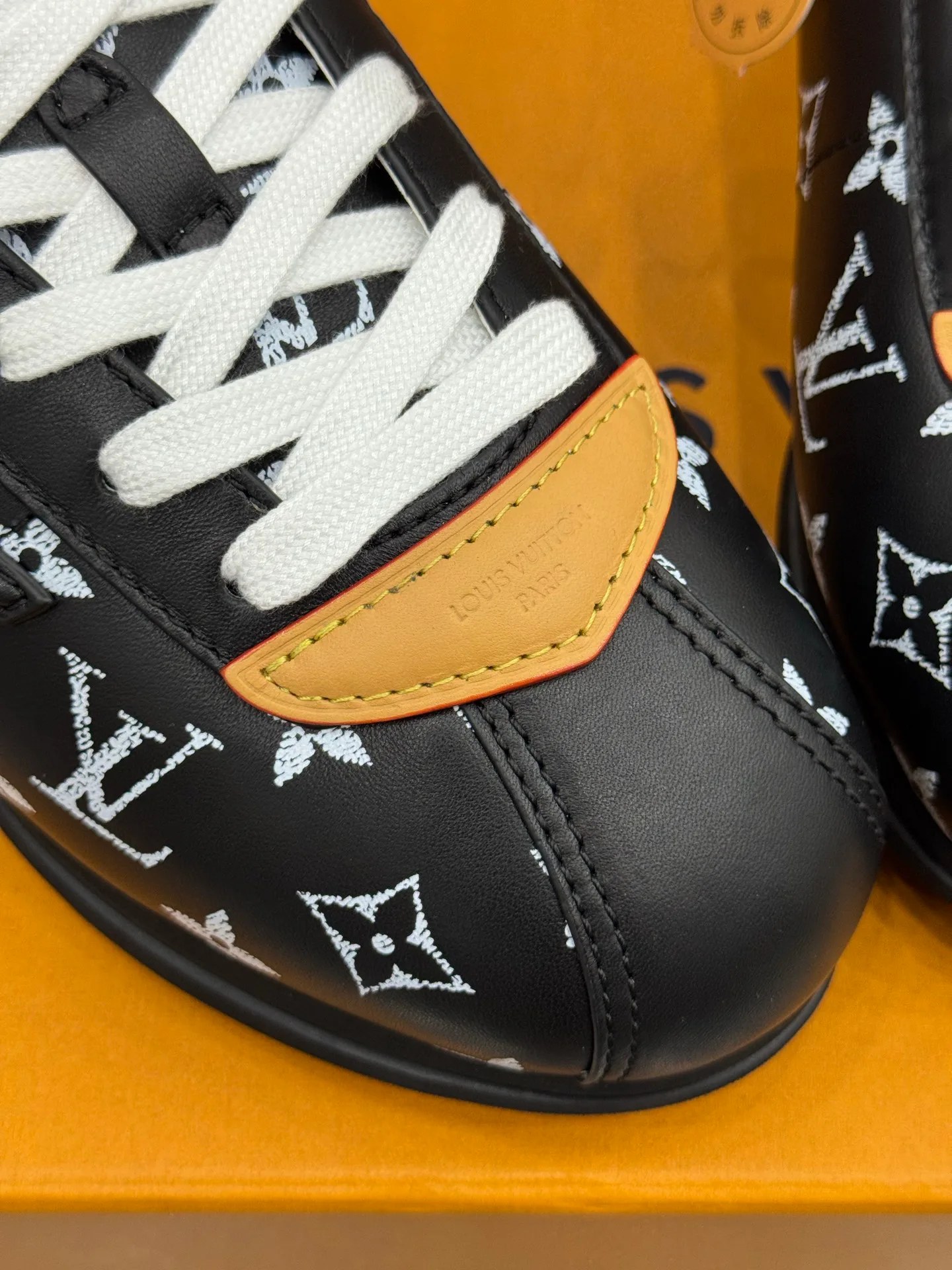 Кроссовки Женские Louis Vuitton 550847