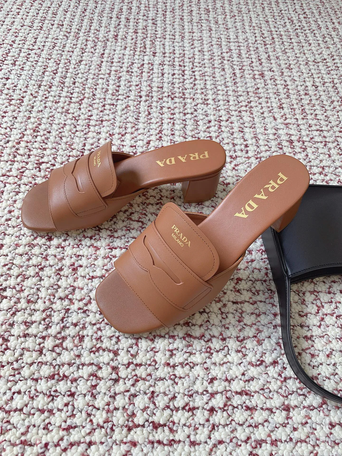Босоножки Женские Prada 12725702