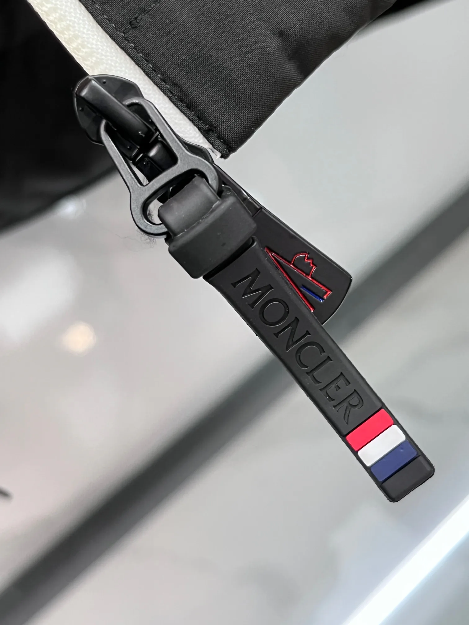 Куртки И Пуховики Мужские Moncler 1138625