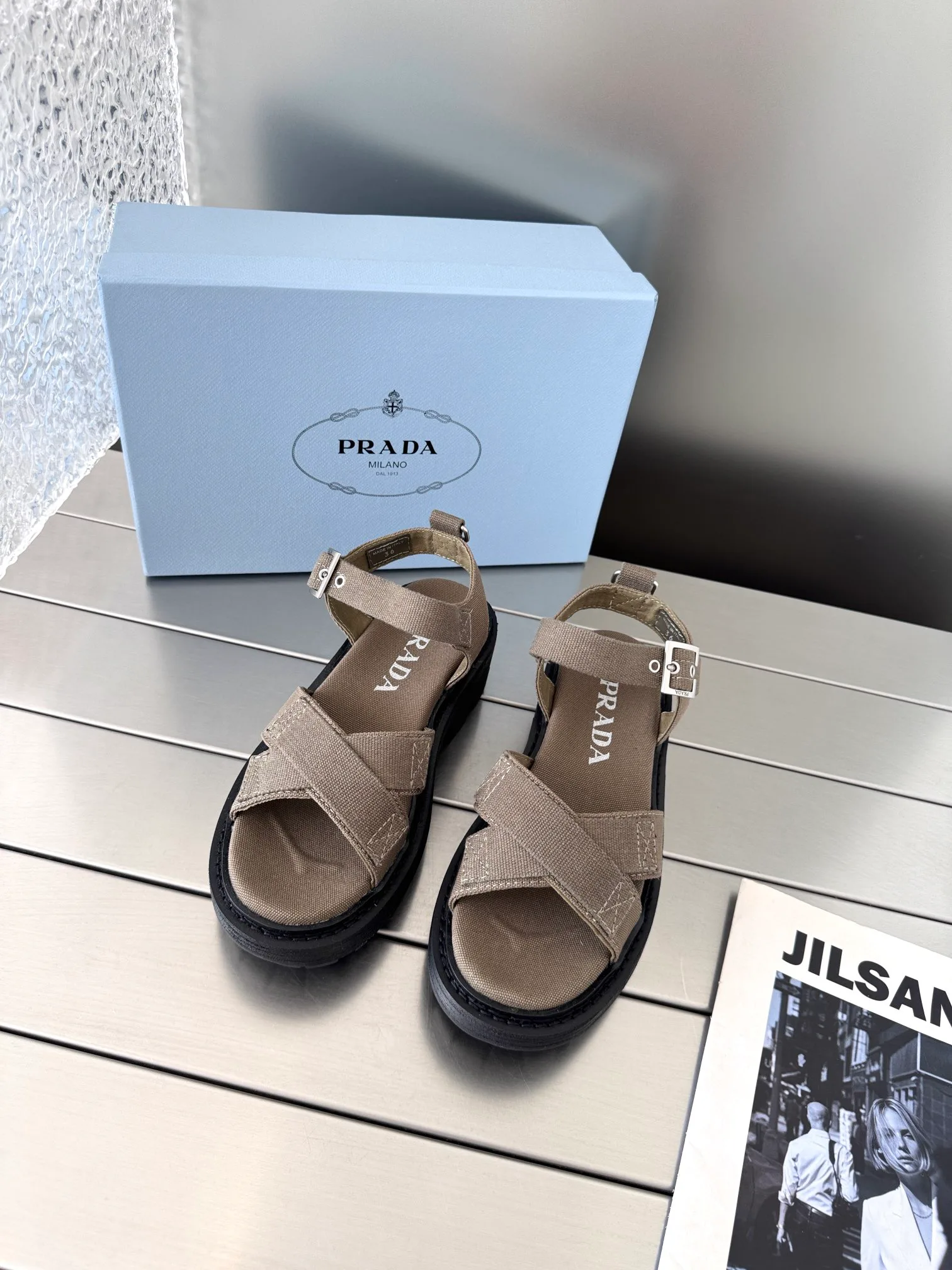 Сандалии Женские Prada 12245196