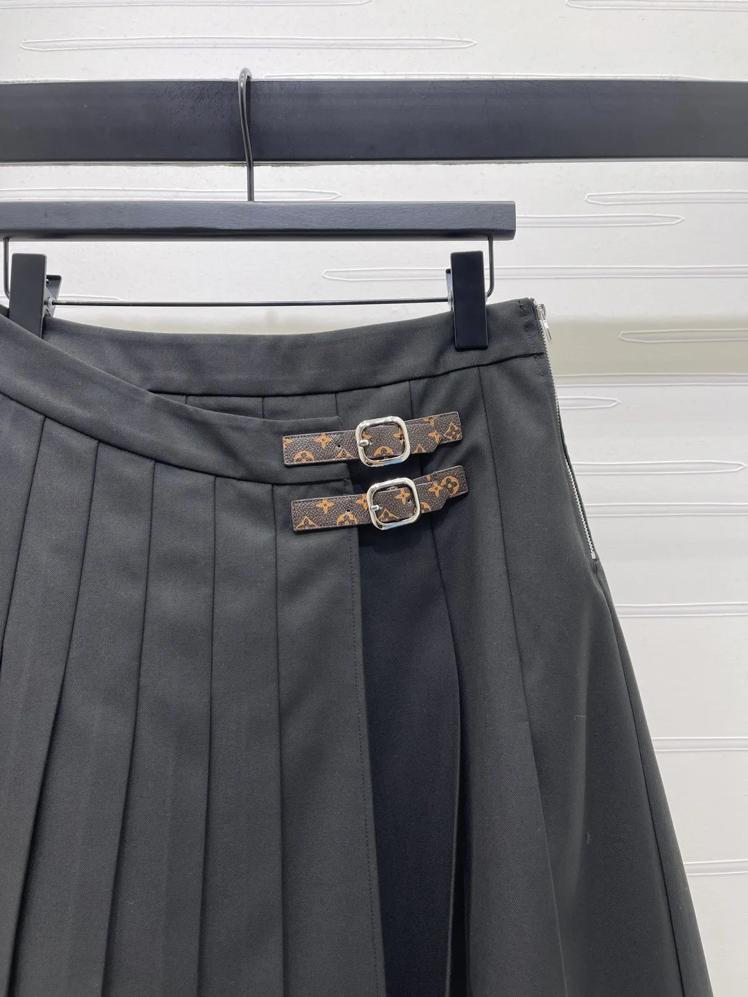 Юбки Женские Louis Vuitton 9575936