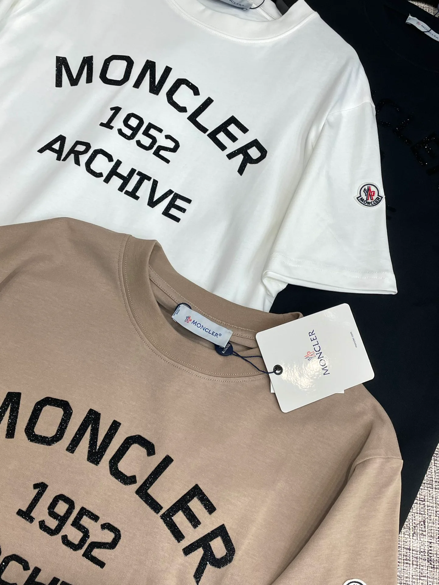 Футболки Женские Moncler 2875