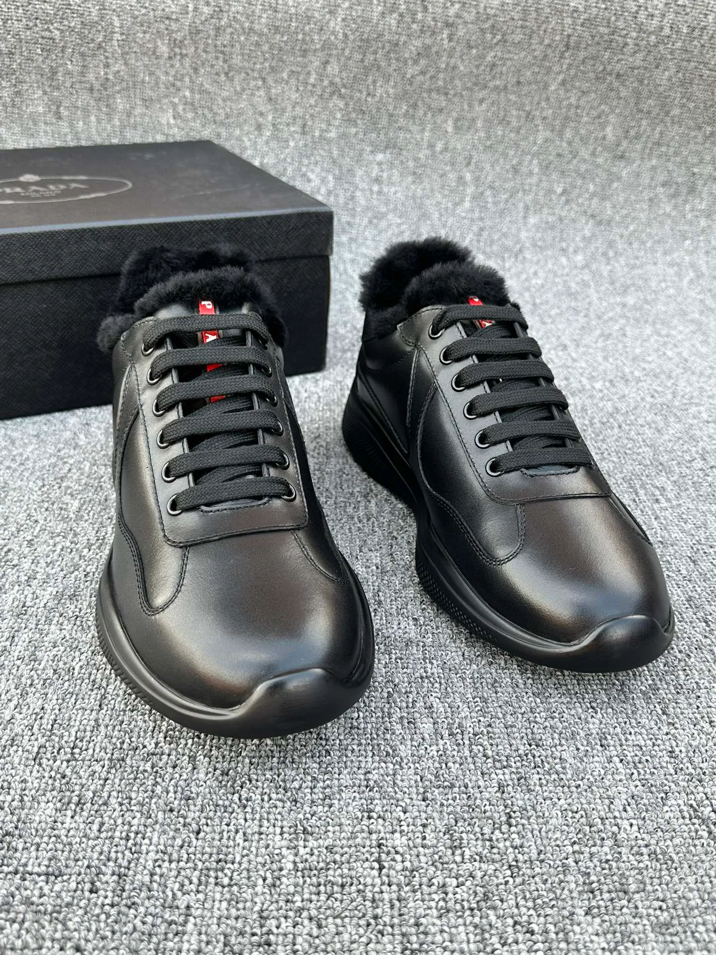 Кроссовки Мужские Prada 17219252